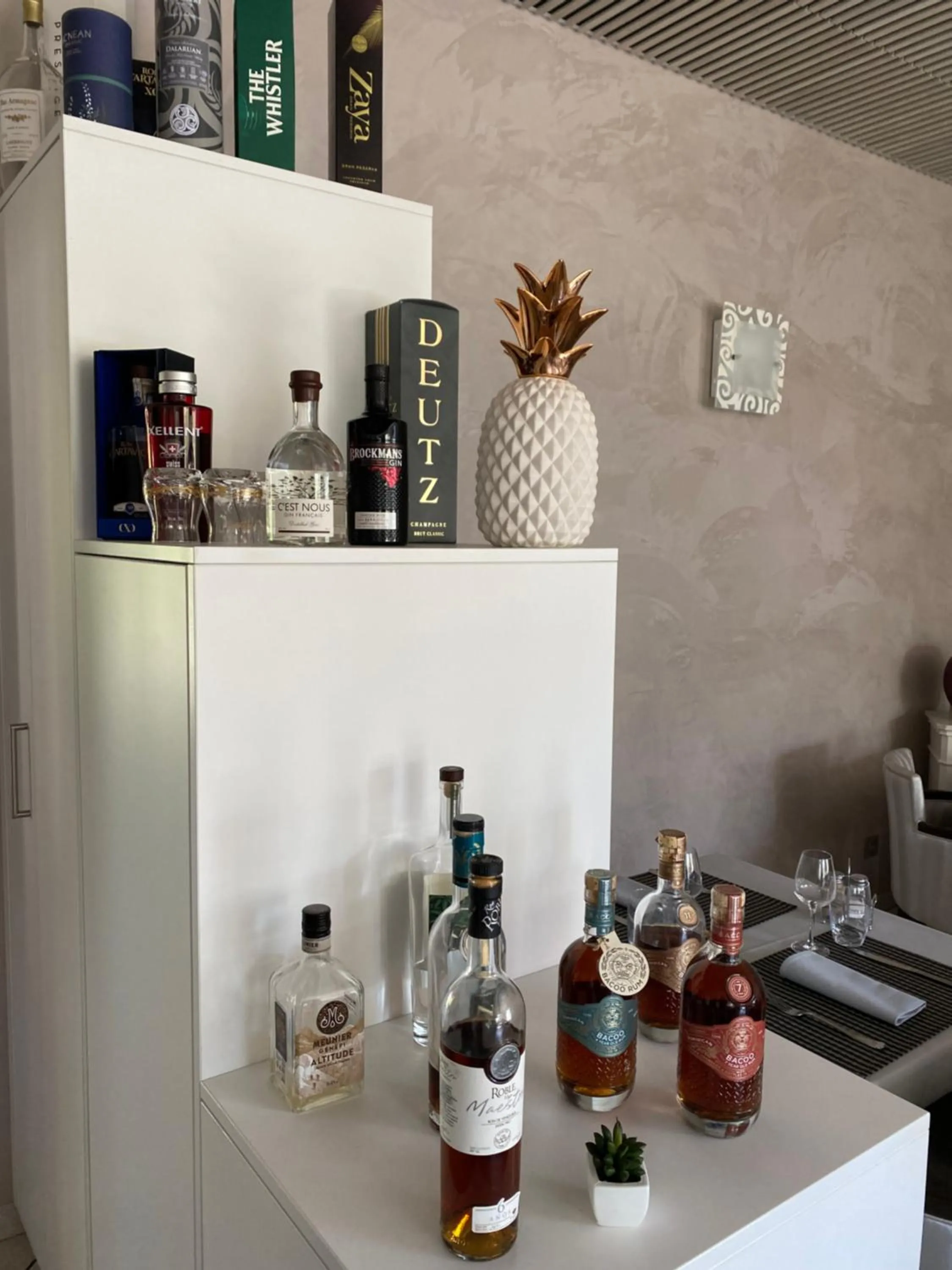 Drinks in Les Orchidées , Hôtel & Restaurant