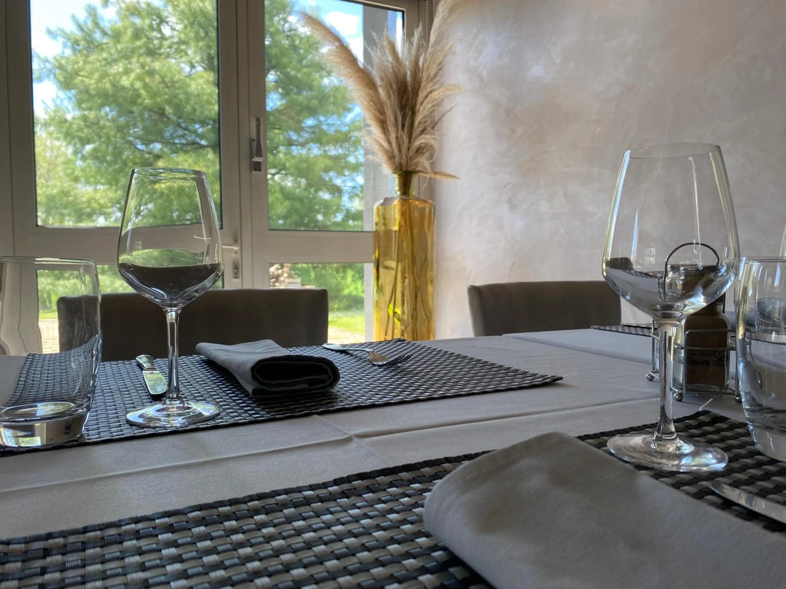 Restaurant/places to eat in Les Orchidées , Hôtel & Restaurant