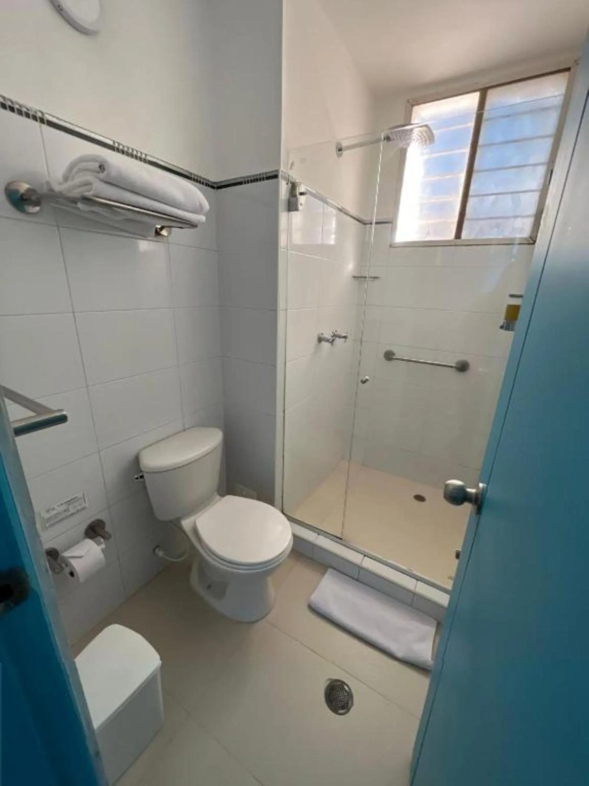 Shower in TAMA Hotel Santa Marta