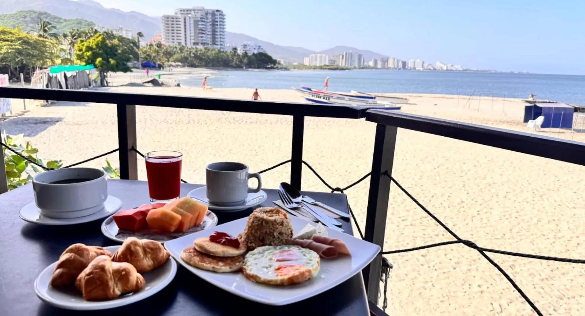 Breakfast in TAMA Hotel Santa Marta