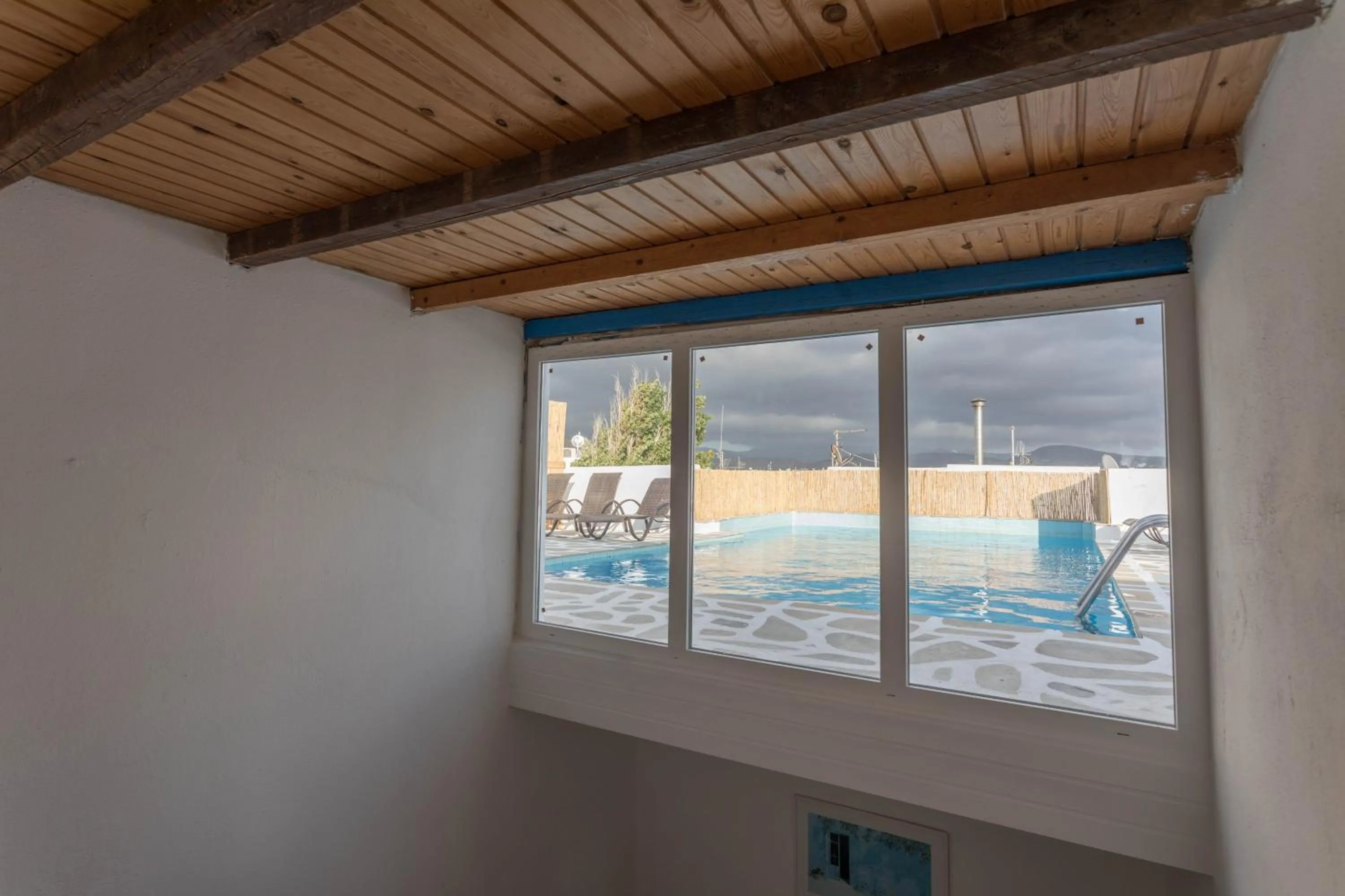 Swimming pool in Mare Naxia Hotel