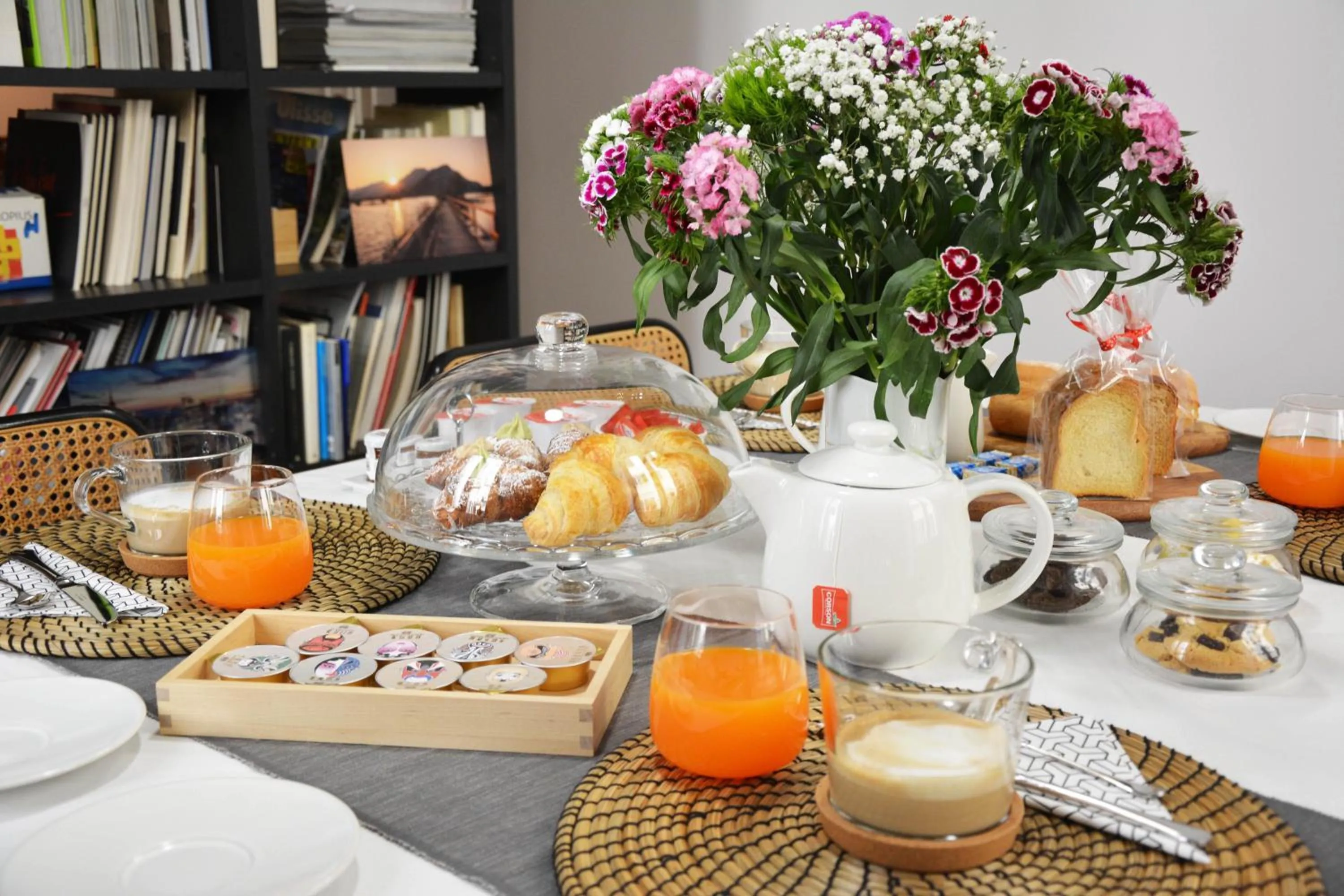 Breakfast in La Design.aTA Experience Bed & Breakfast