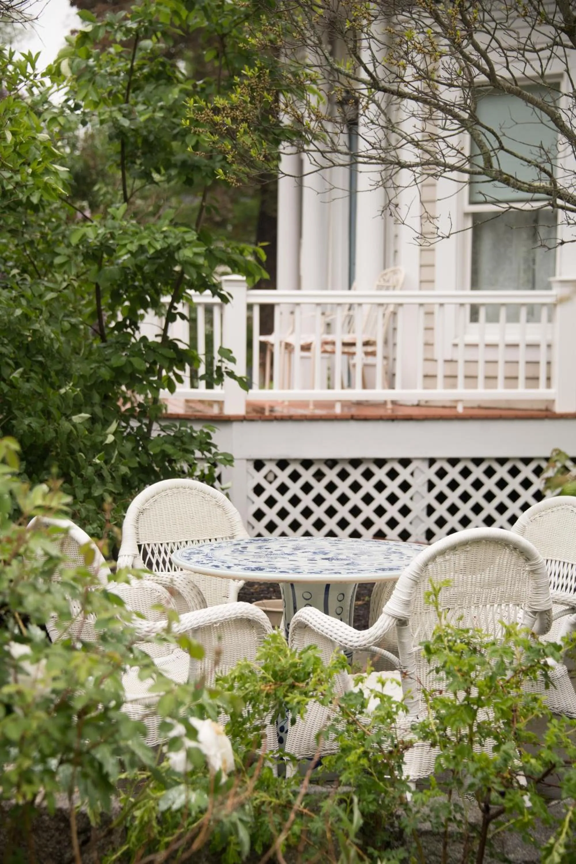Patio in Mira Monte Inn & Suites