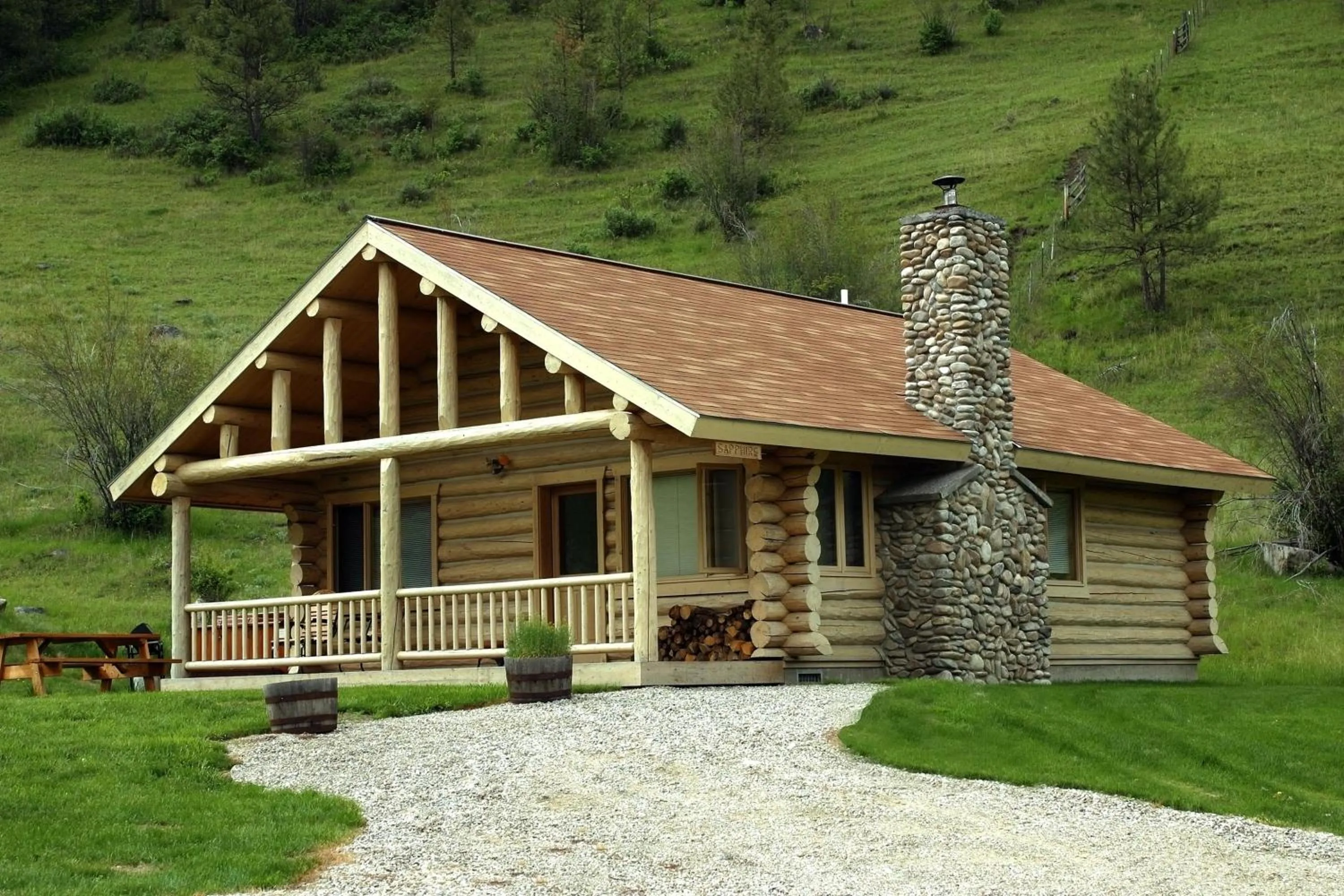Property building in Rye Creek Lodge