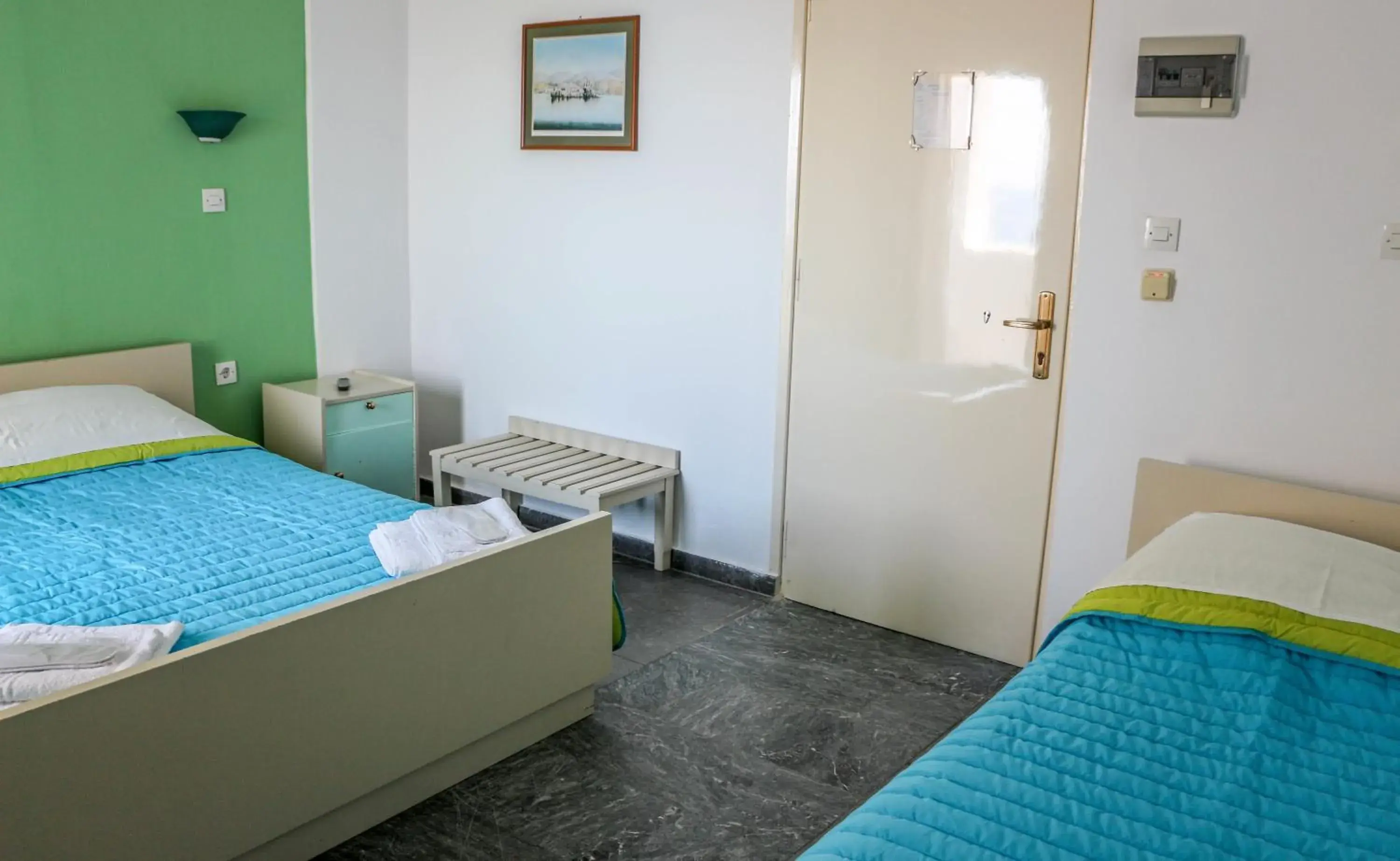 Triple Room in Mirtos Hotel Triple Room in Mirtos Hotel