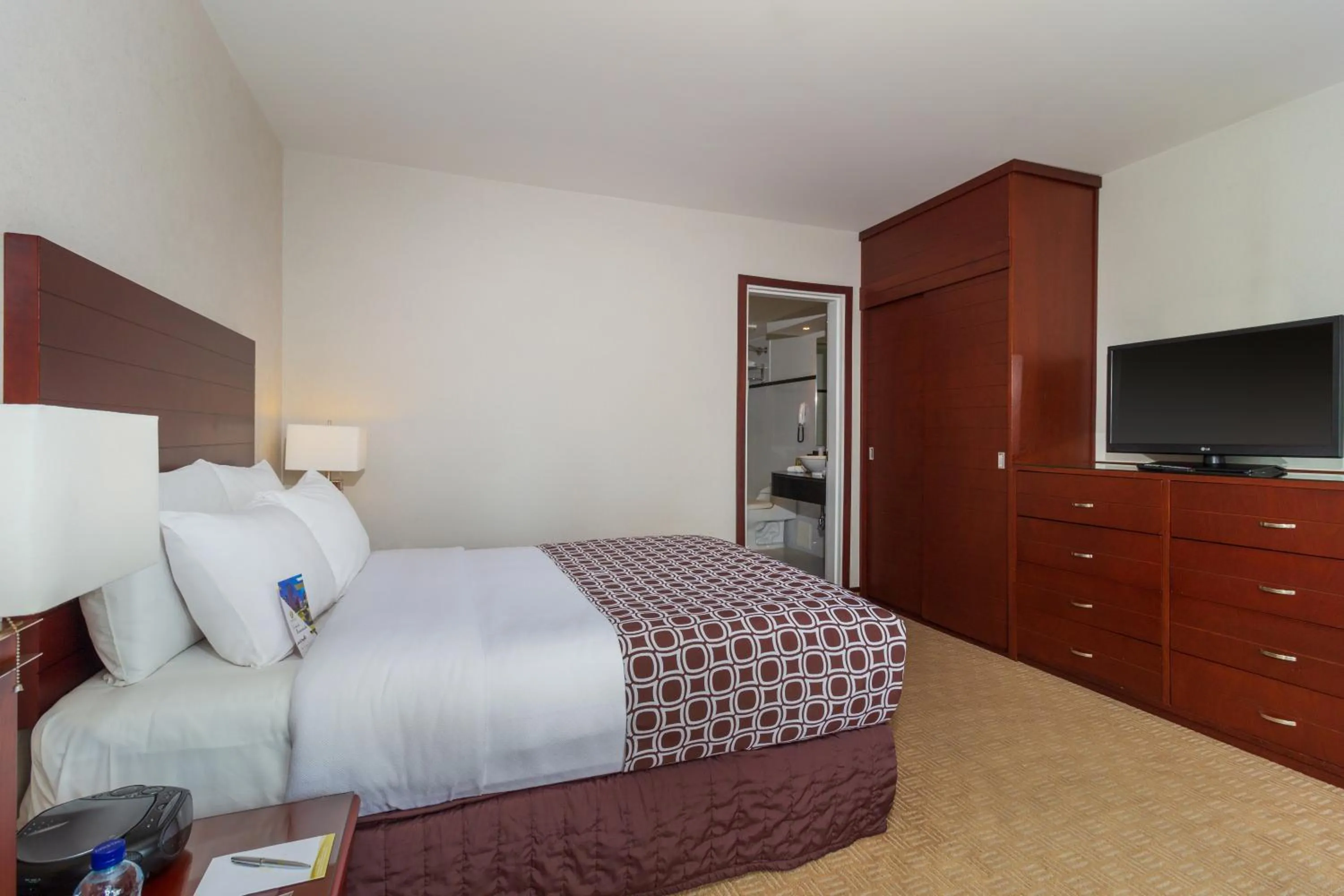 Bed in Tequendama Suites Bogota