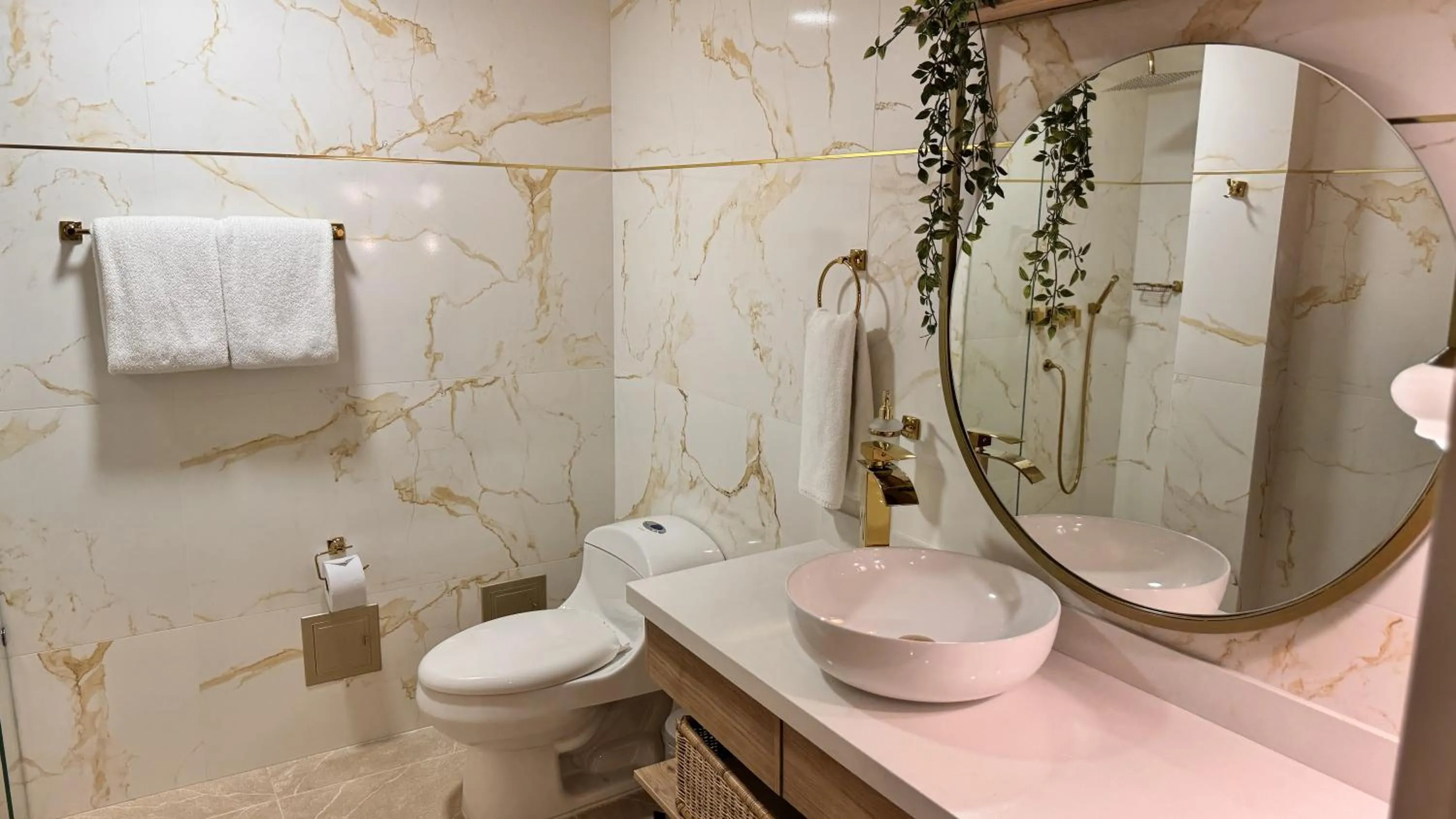 Shower in Tequendama Suites Bogota