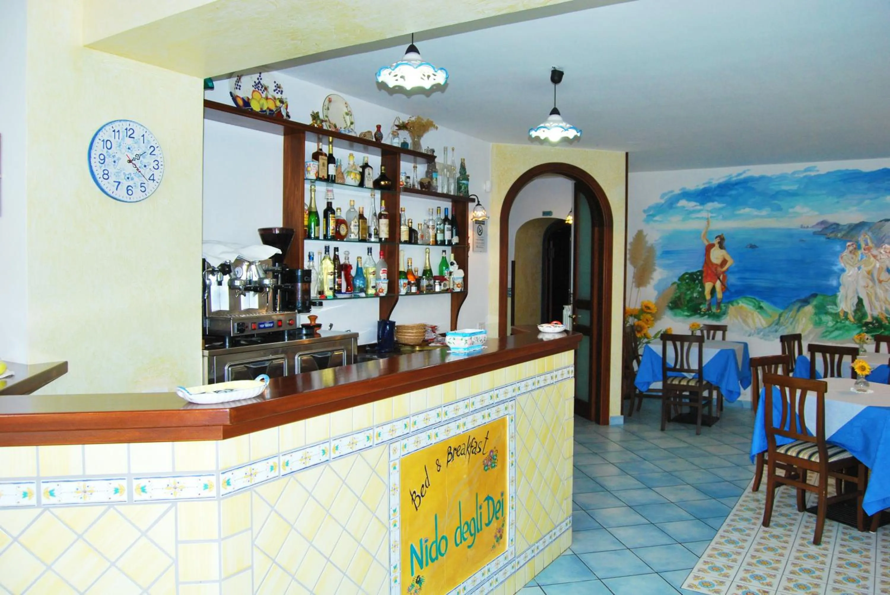 Restaurant/places to eat in Nido Degli Dei