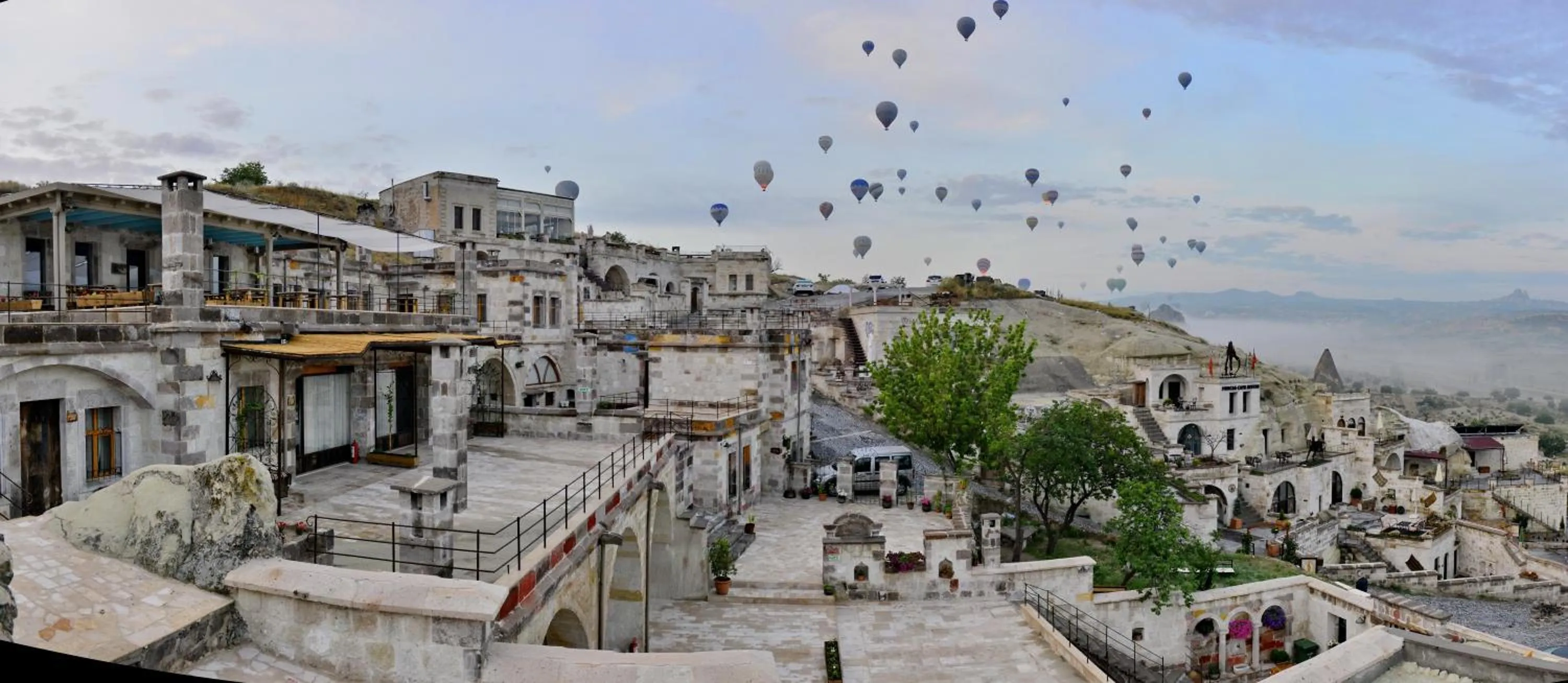 Property building in Seki Cave Suites