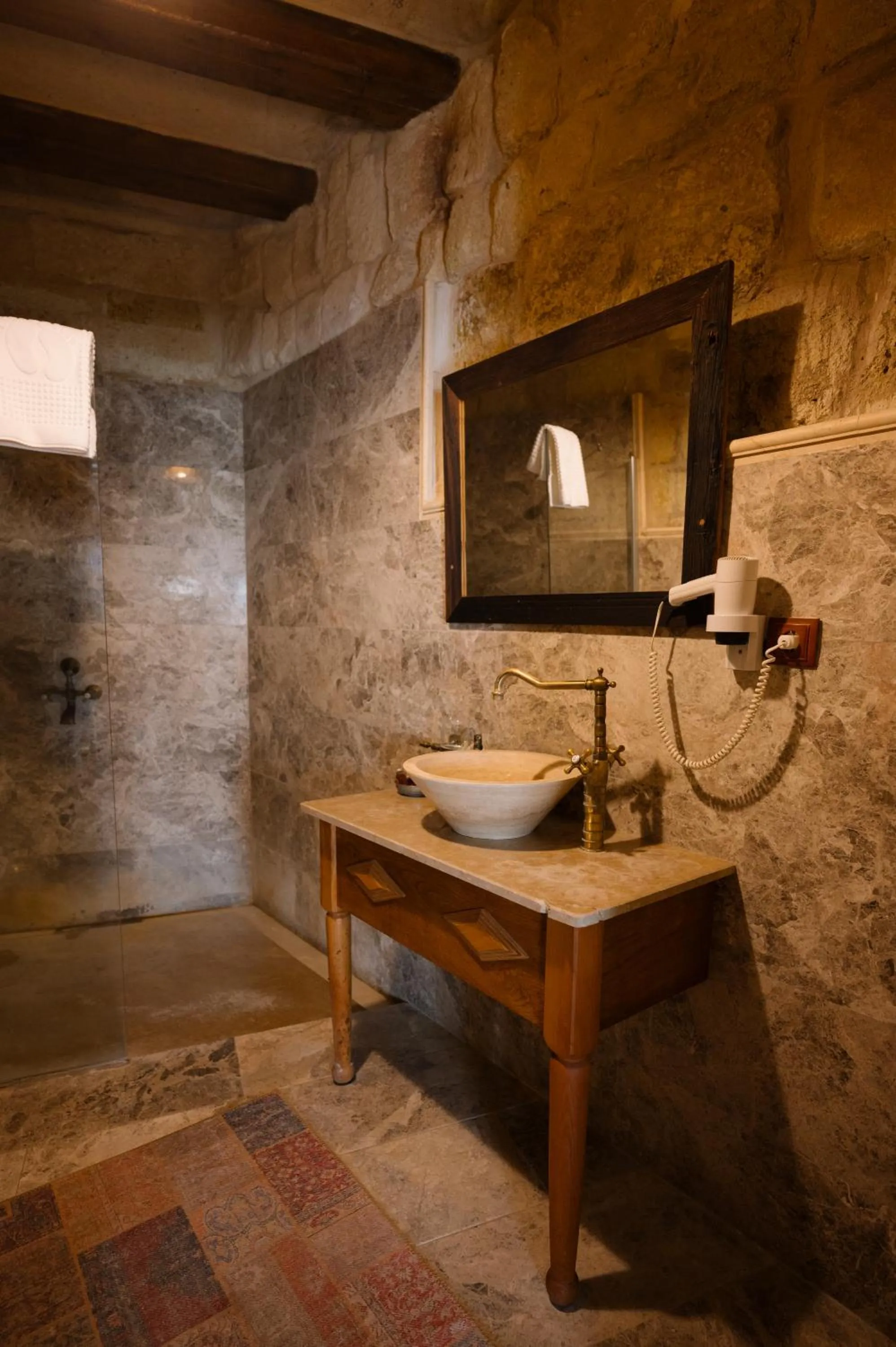 Bathroom in Seki Cave Suites
