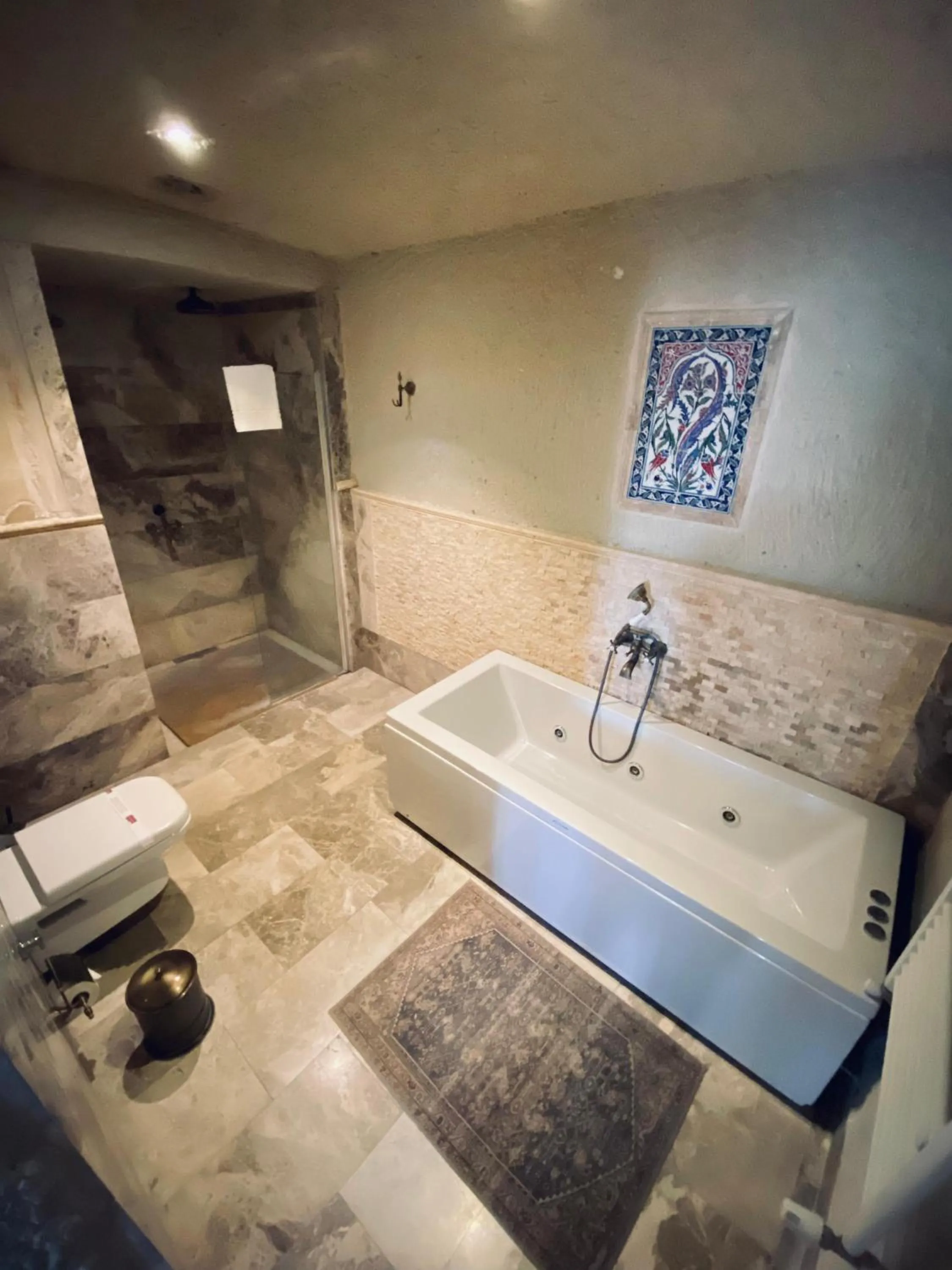 Shower in Seki Cave Suites