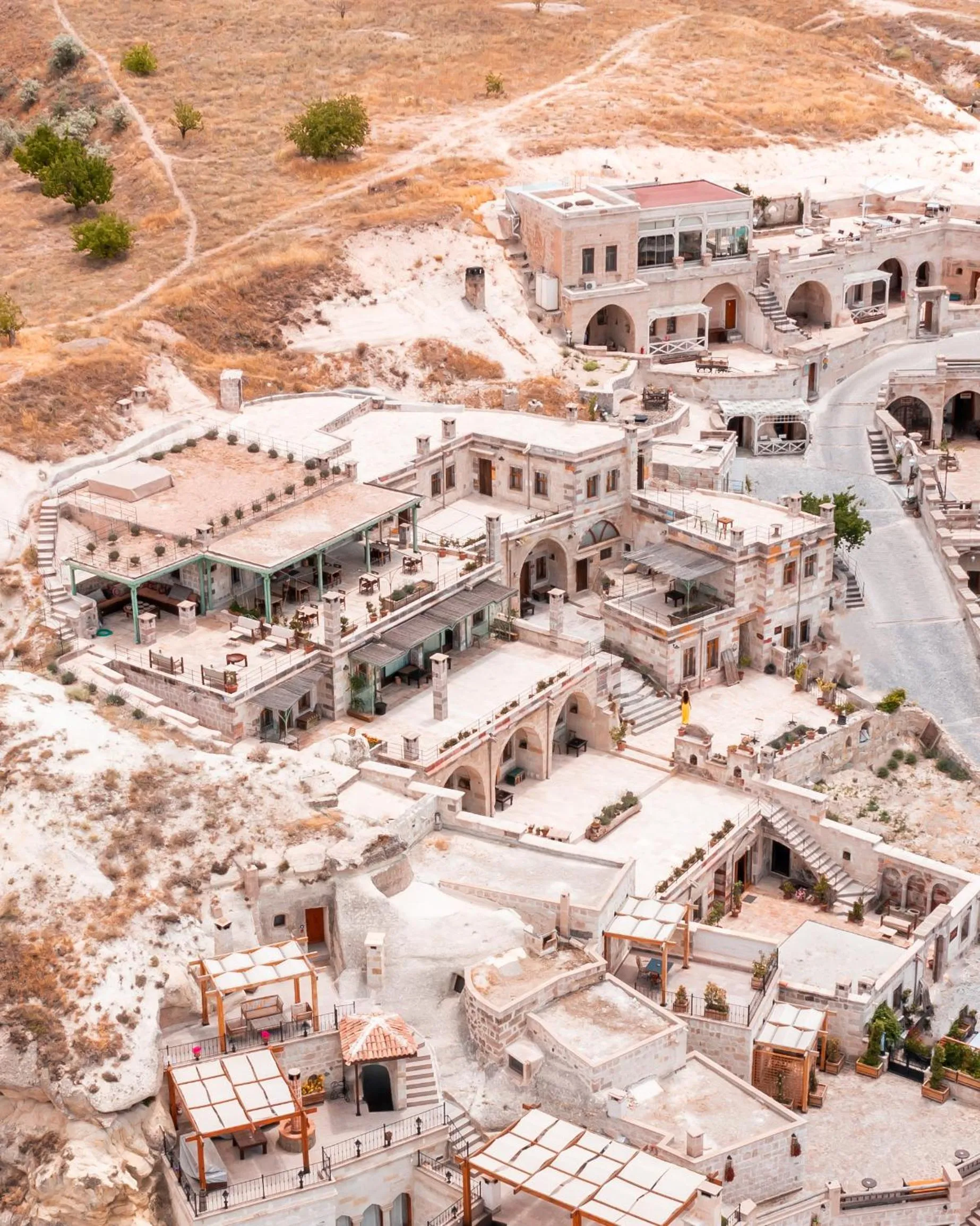 Property building in Seki Cave Suites