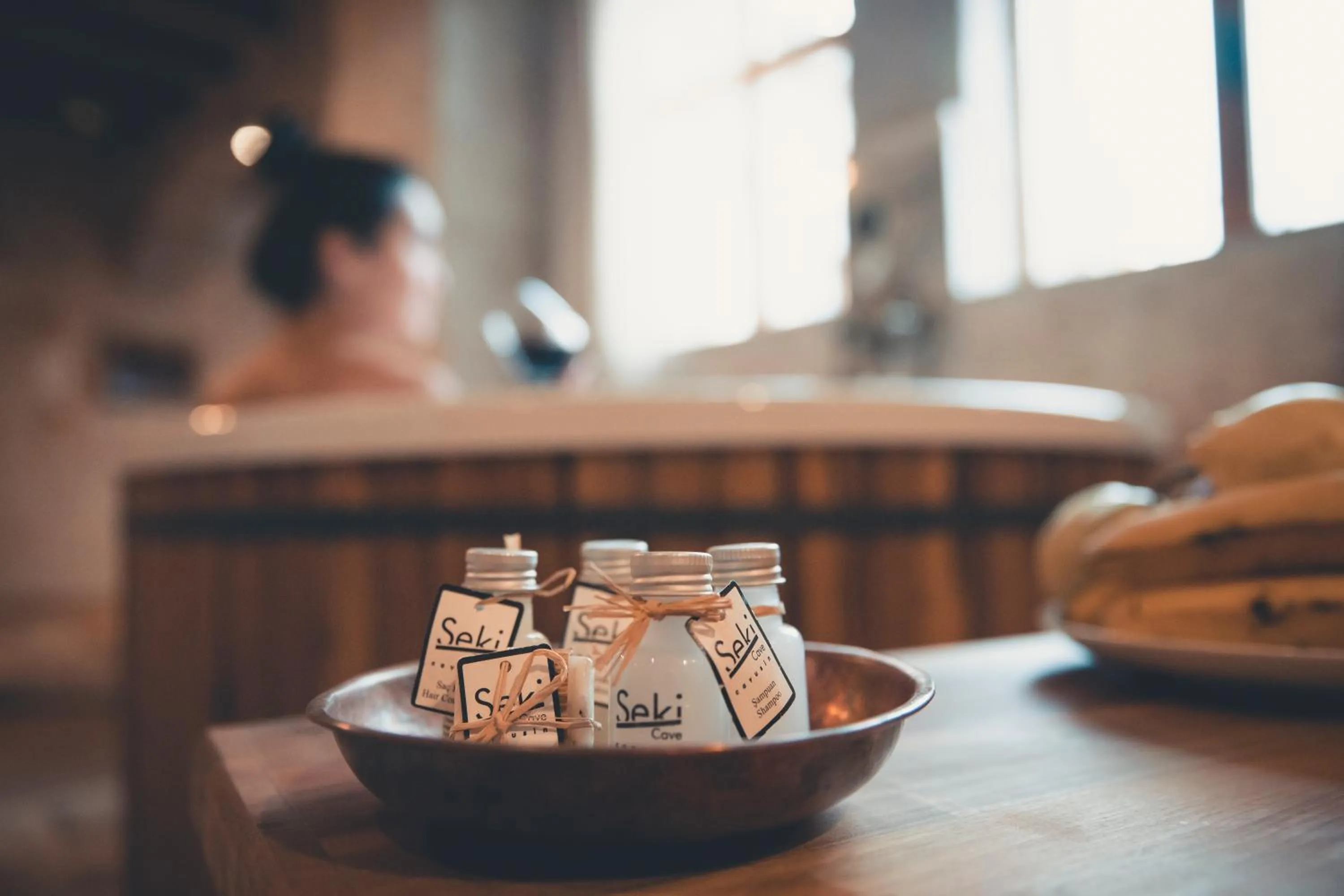 Hot Tub in Seki Cave Suites