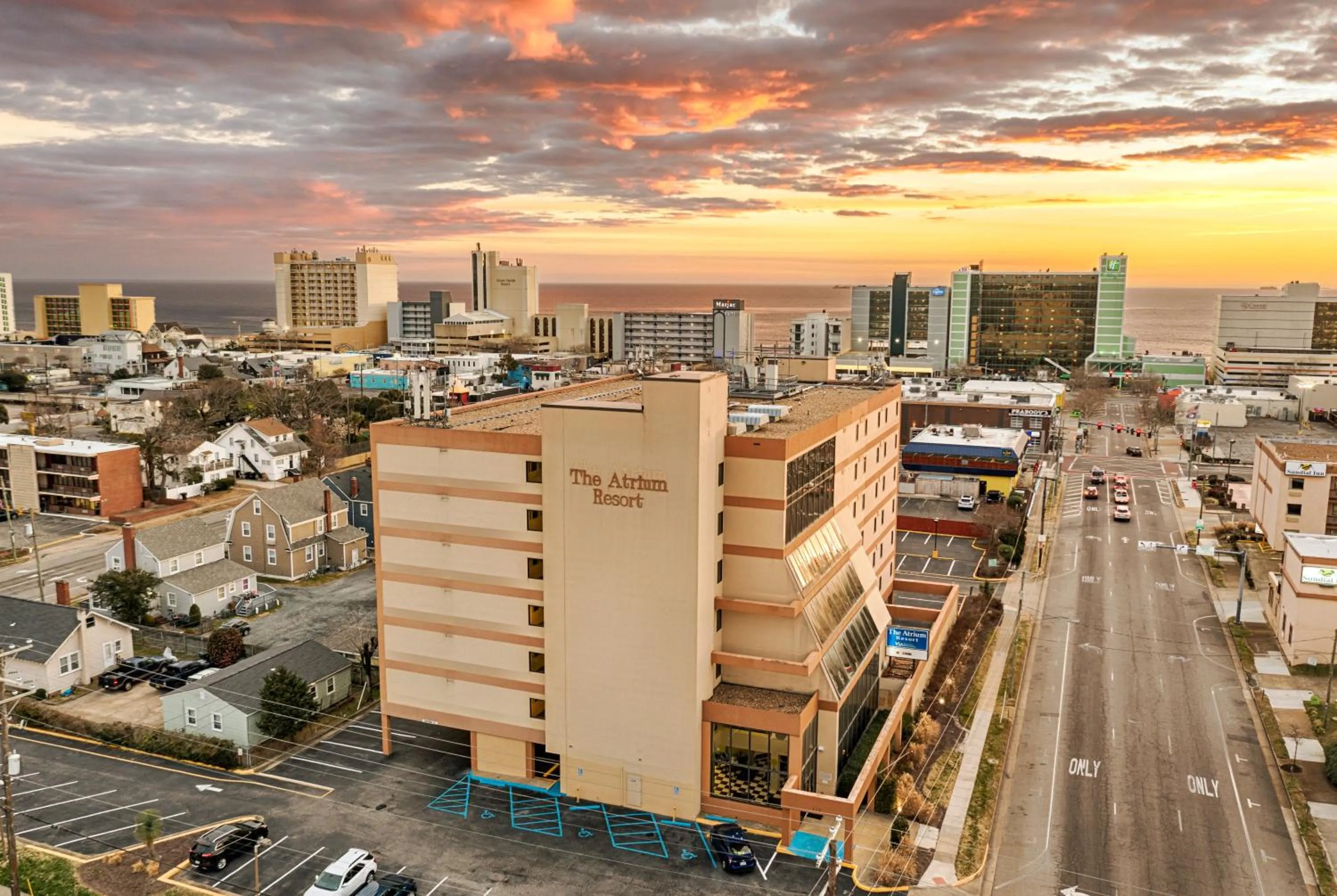 Property building in The Atrium Resort, Virginia Beach by Vacatia
