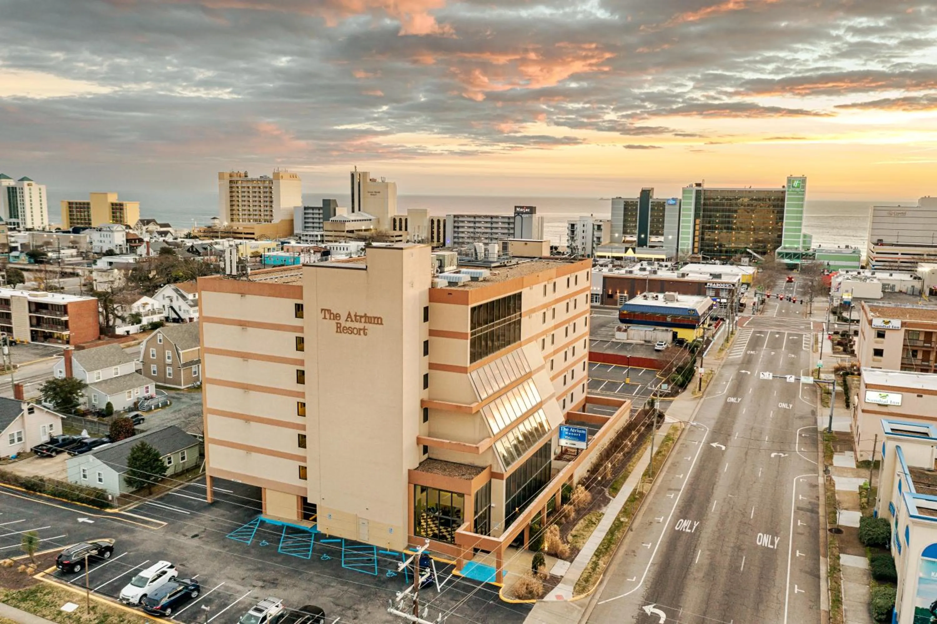 Property building in The Atrium Resort, Virginia Beach by Vacatia