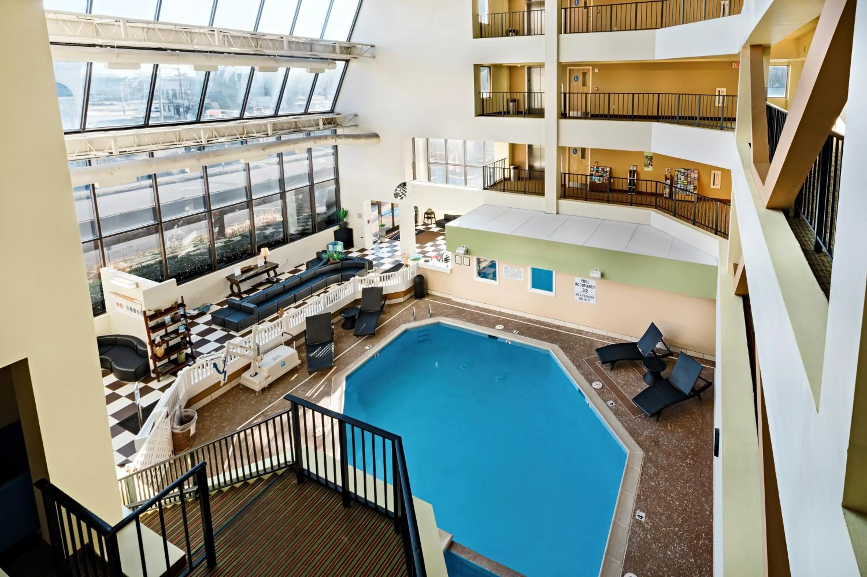 Seating area in The Atrium Resort, Virginia Beach by Vacatia