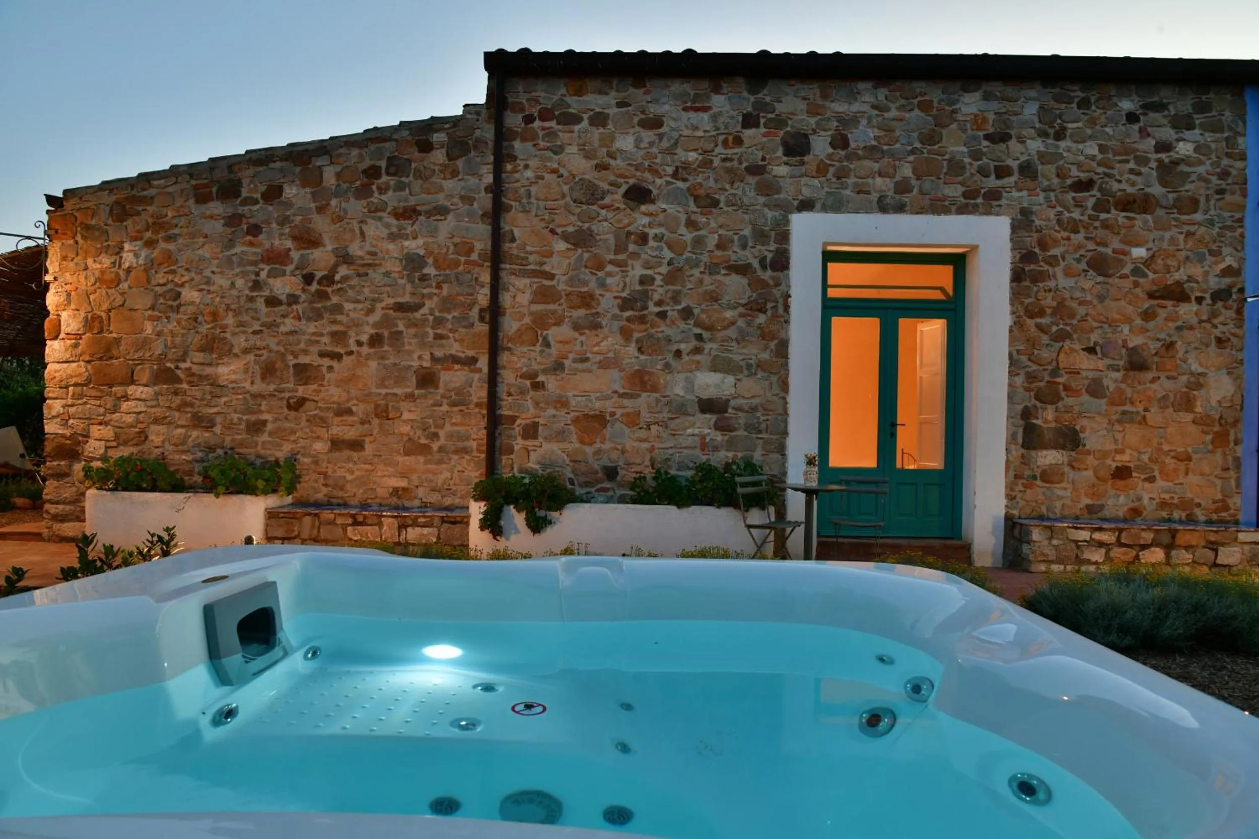 Hot Tub in Terre Di Himera