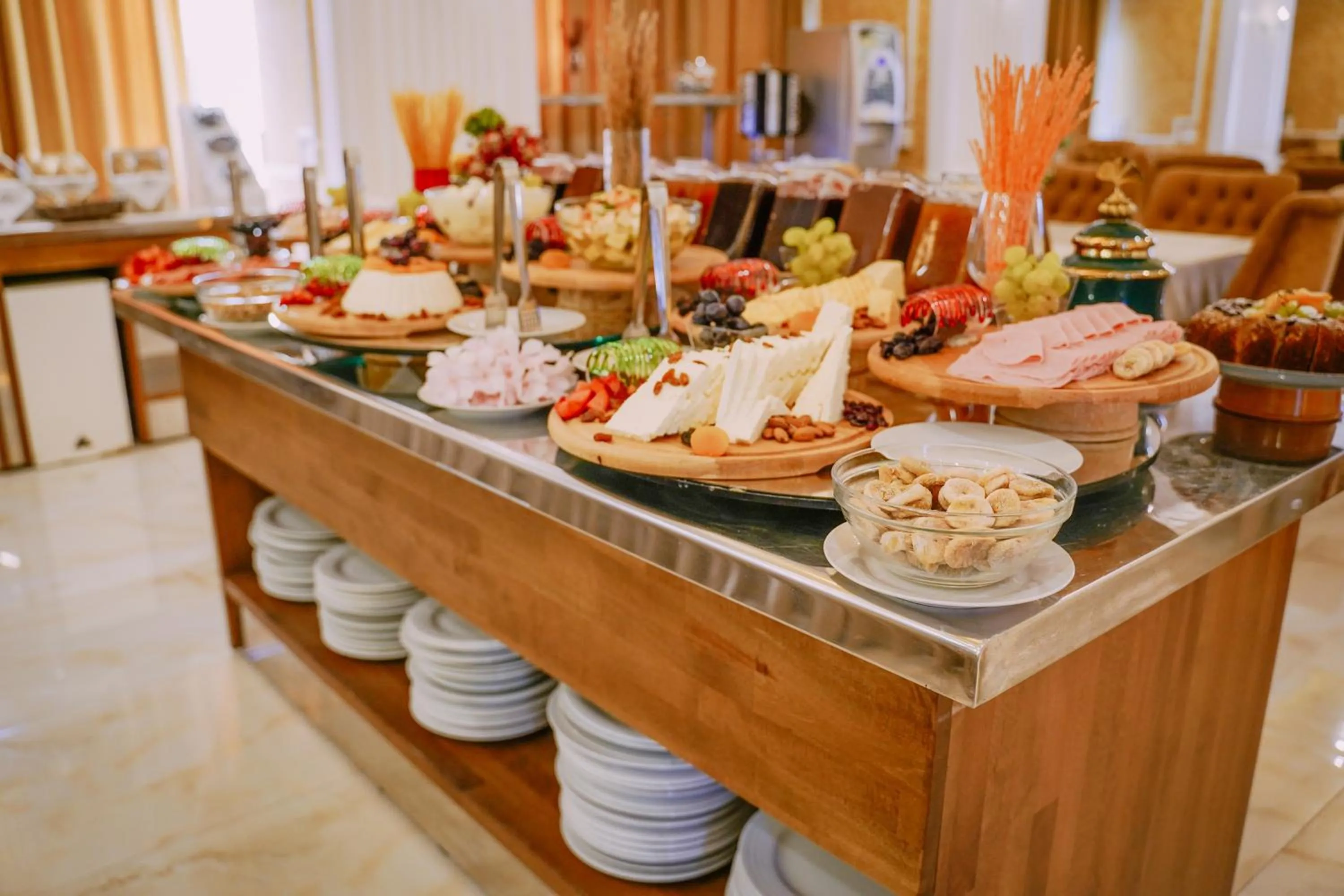 Buffet breakfast in Hotel Empire Albania