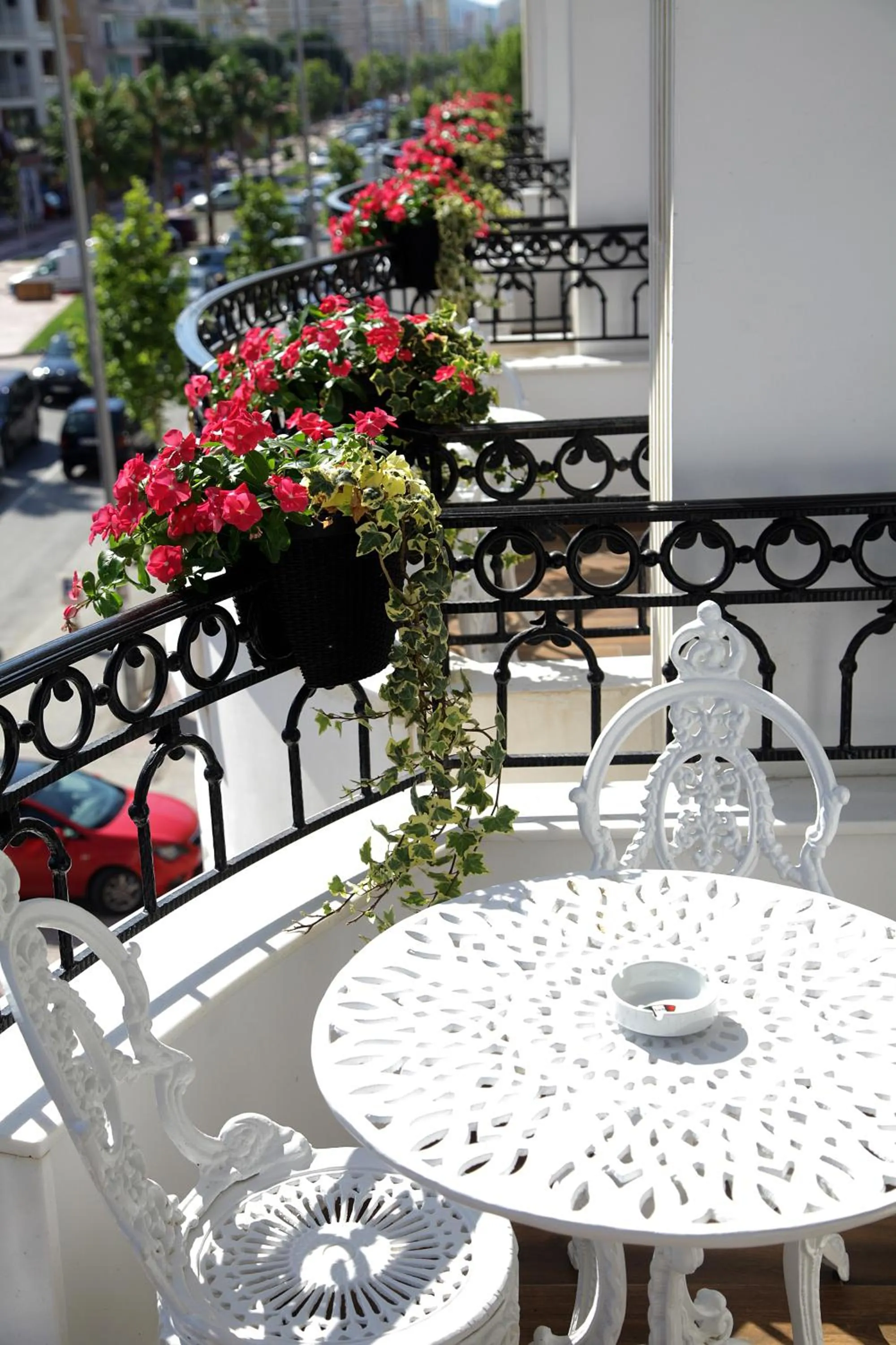 Day in Hotel Empire Albania