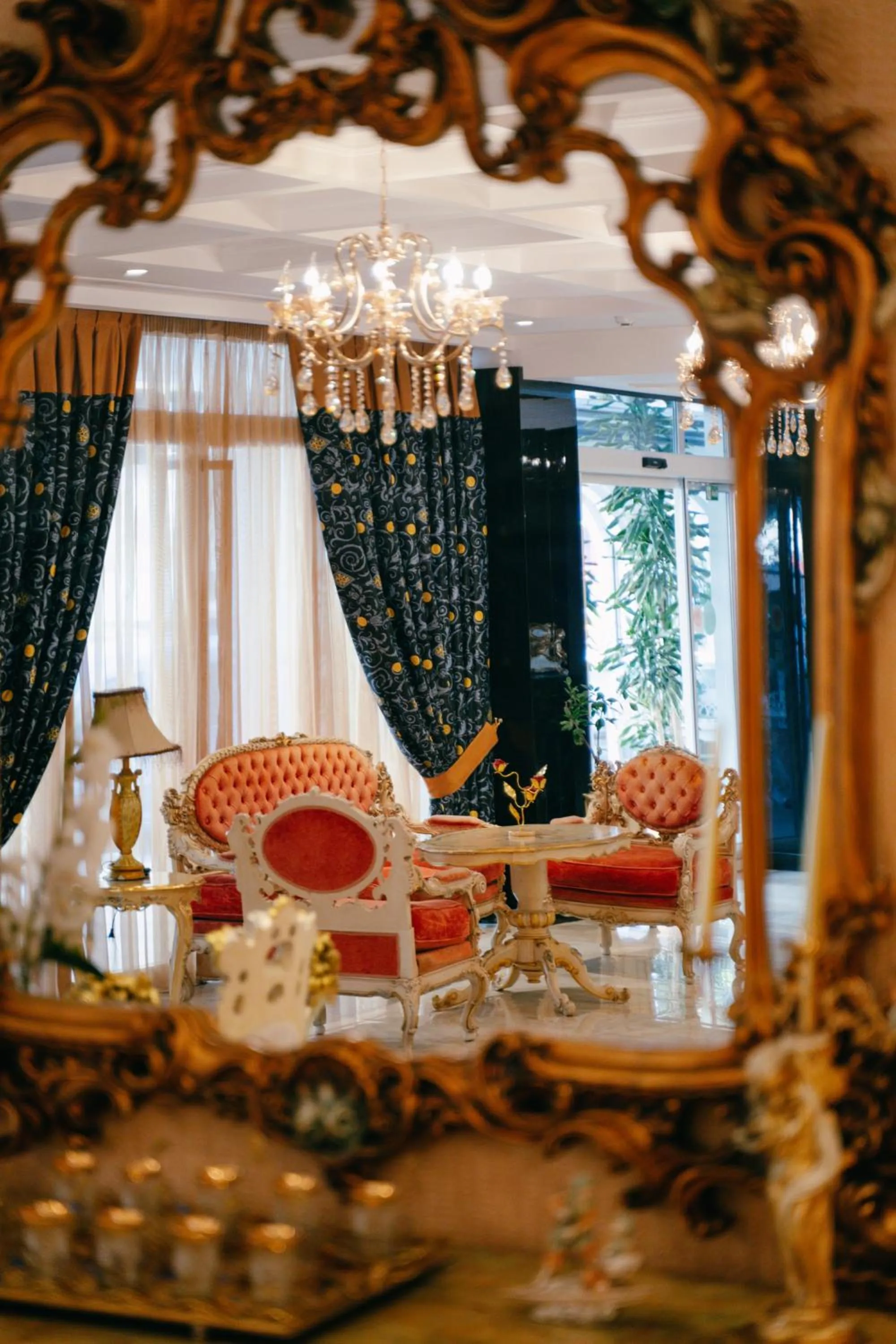 Living room in Hotel Empire Albania