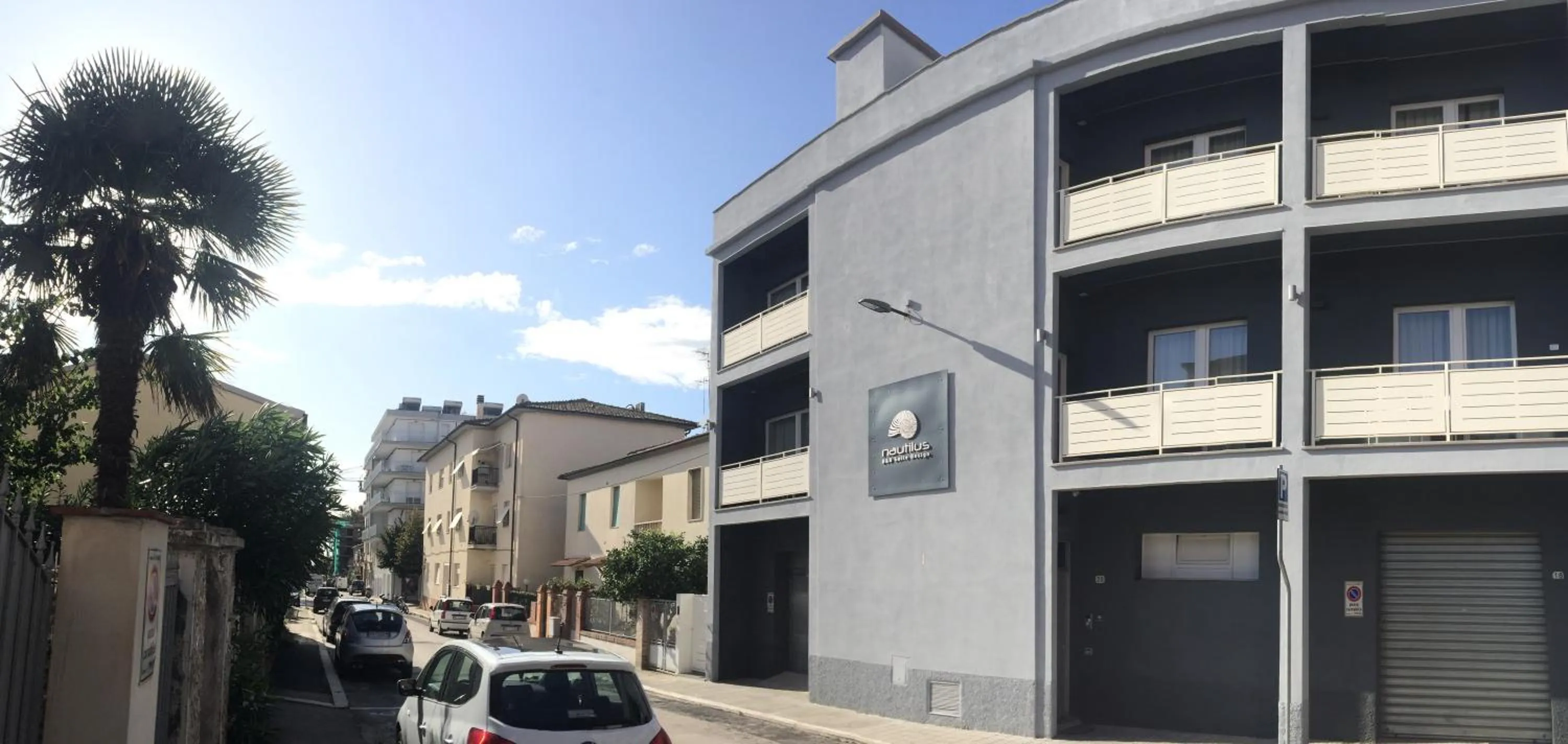 Property building in nautilus b&b suite design