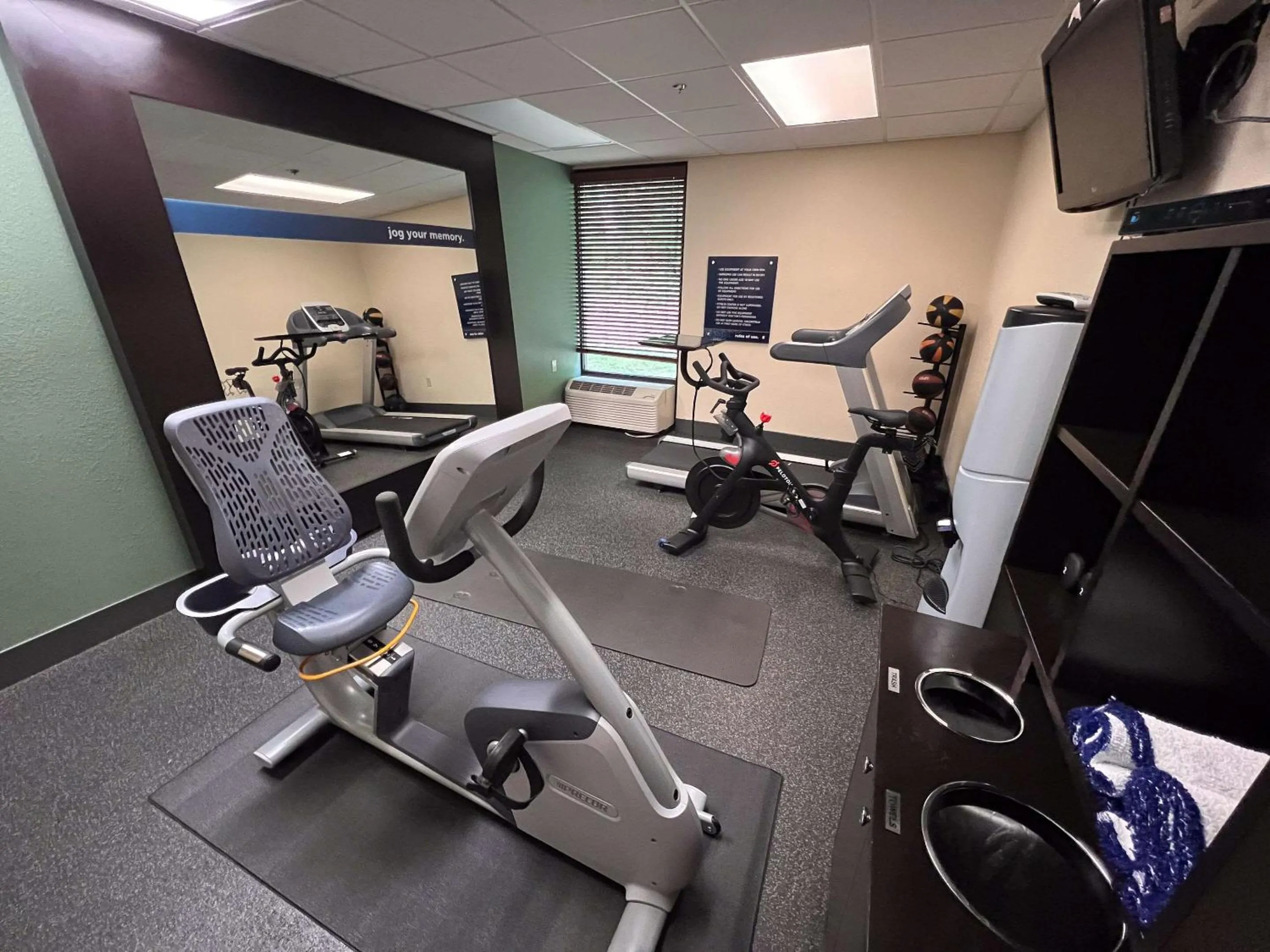 Fitness centre/facilities in Cherokee Inn