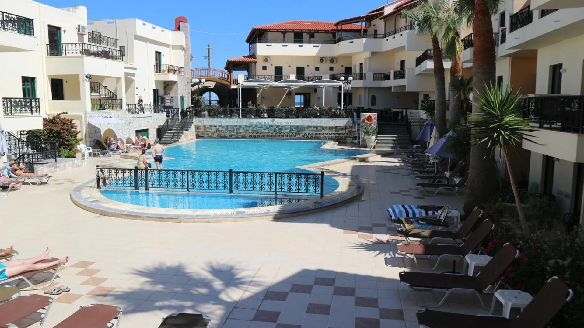 Property building in Diogenis Blue Palace