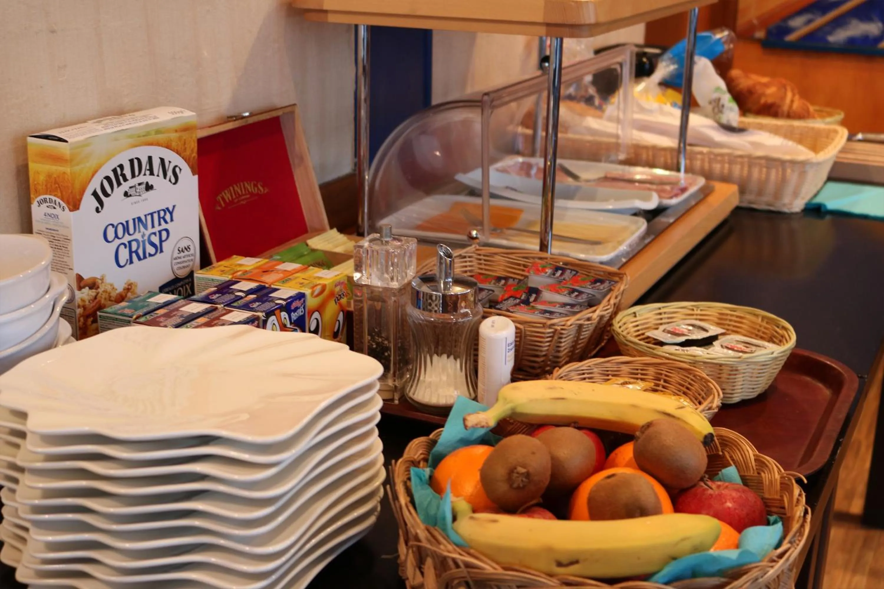 Buffet breakfast in Hotel Le Transat Bleu