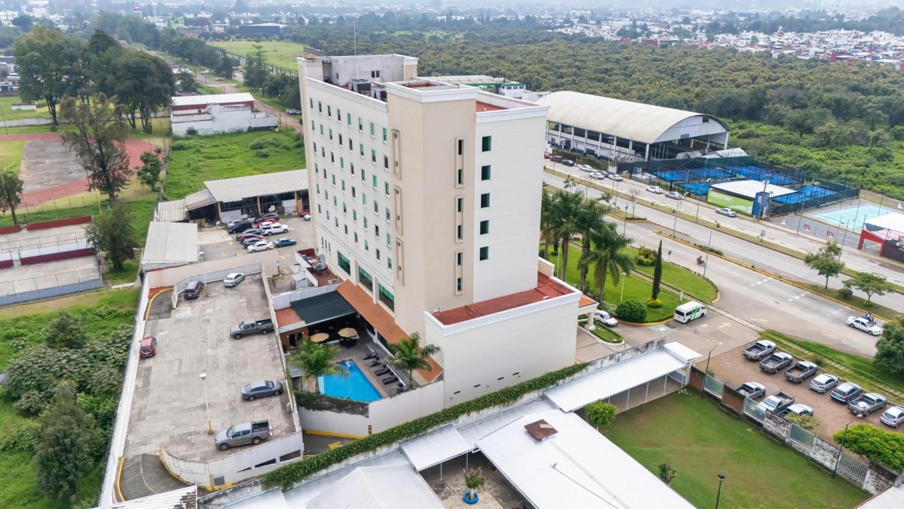 Property building in Holiday Inn Uruapan by IHG