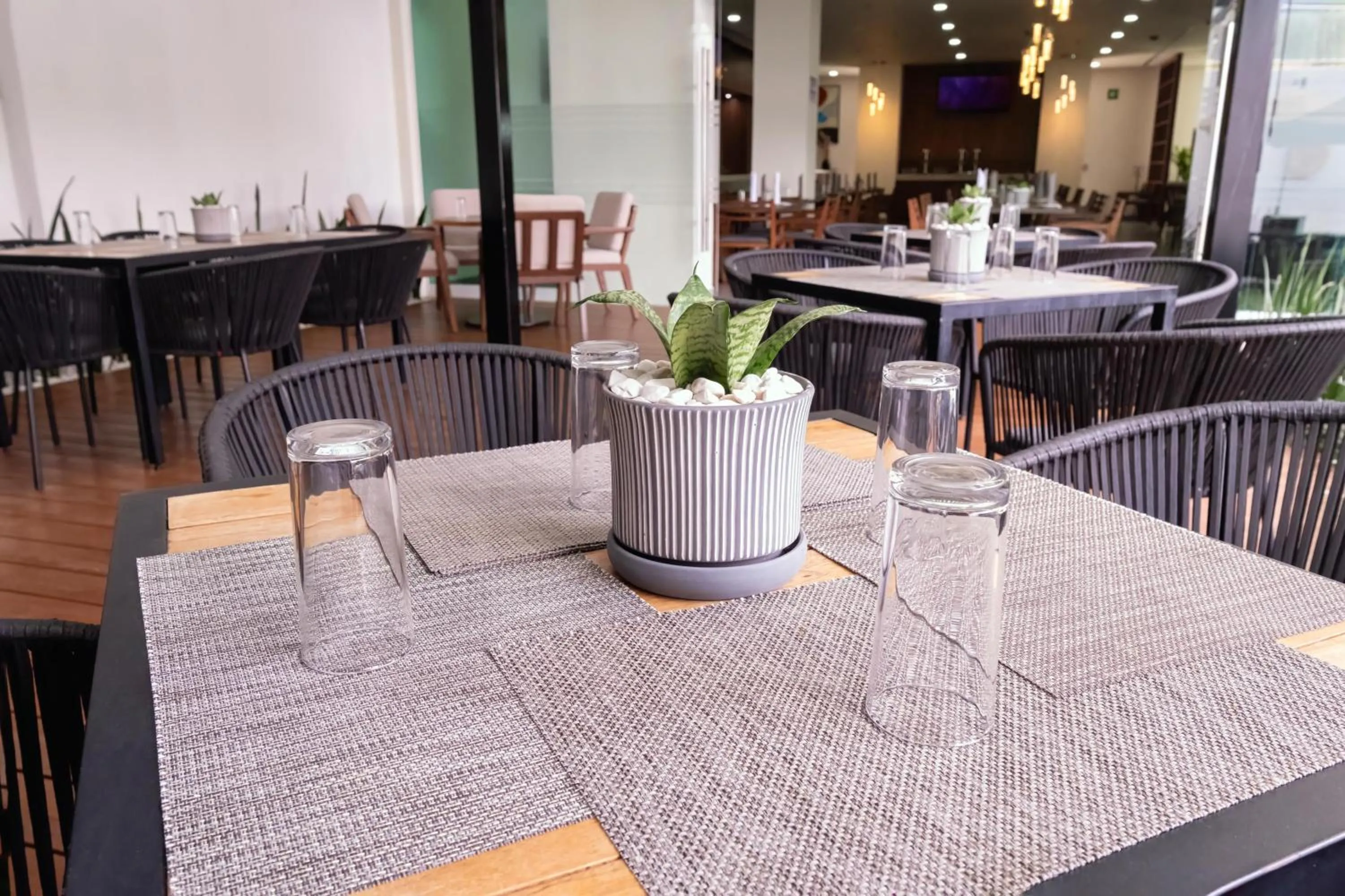 Restaurant/places to eat in Holiday Inn Uruapan by IHG