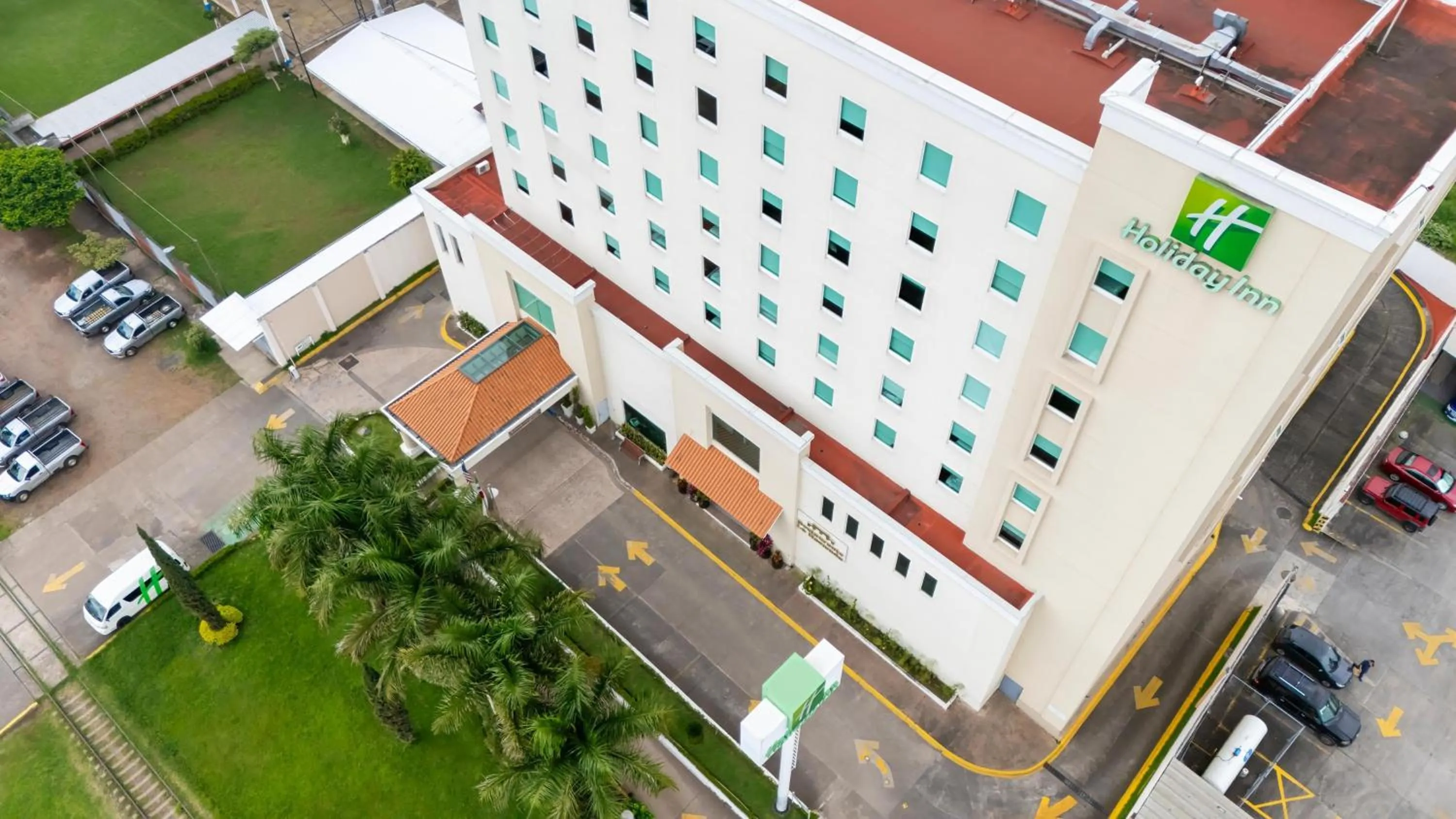 Property building in Holiday Inn Uruapan by IHG