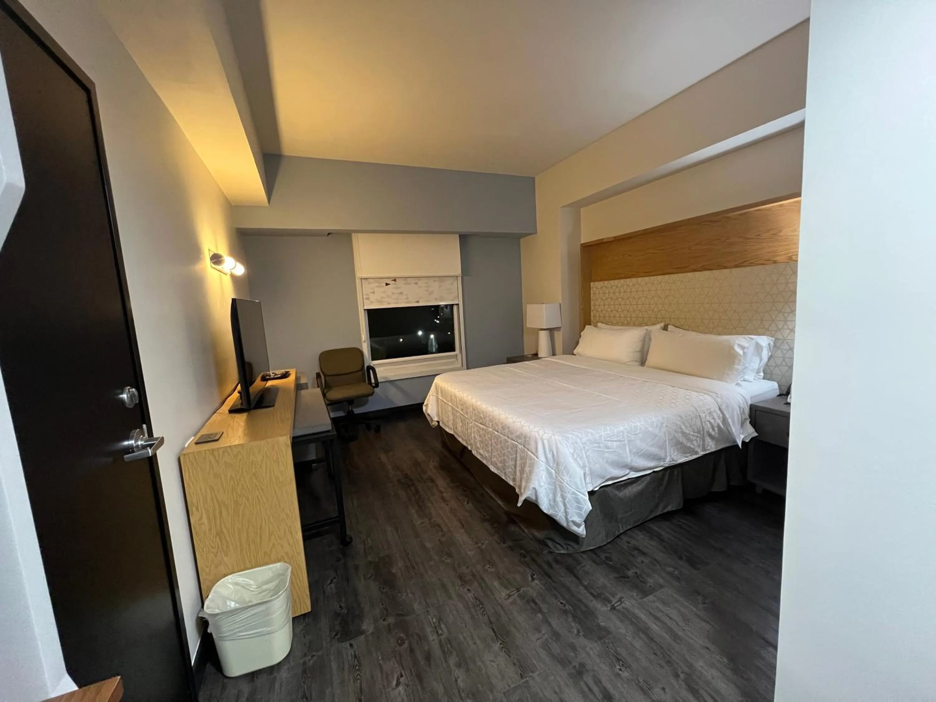 Bed in Holiday Inn Uruapan by IHG