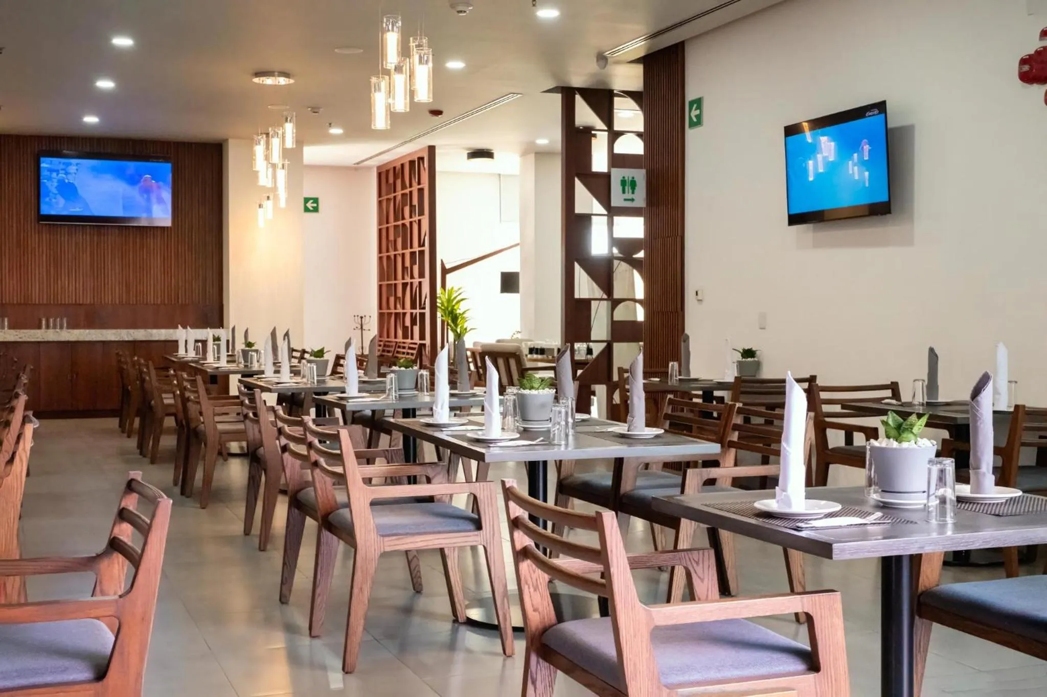 Restaurant/places to eat in Holiday Inn Uruapan by IHG