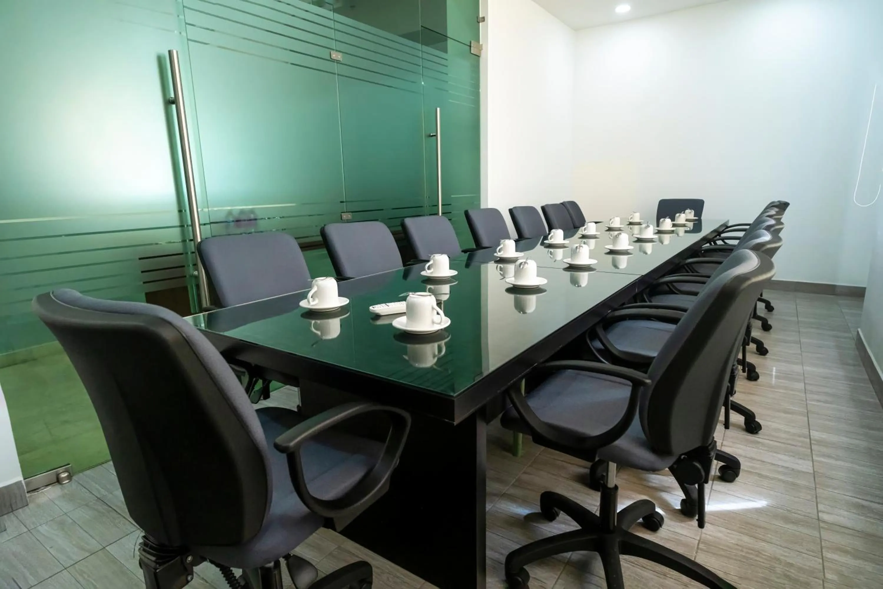 Meeting/conference room in Holiday Inn Uruapan by IHG