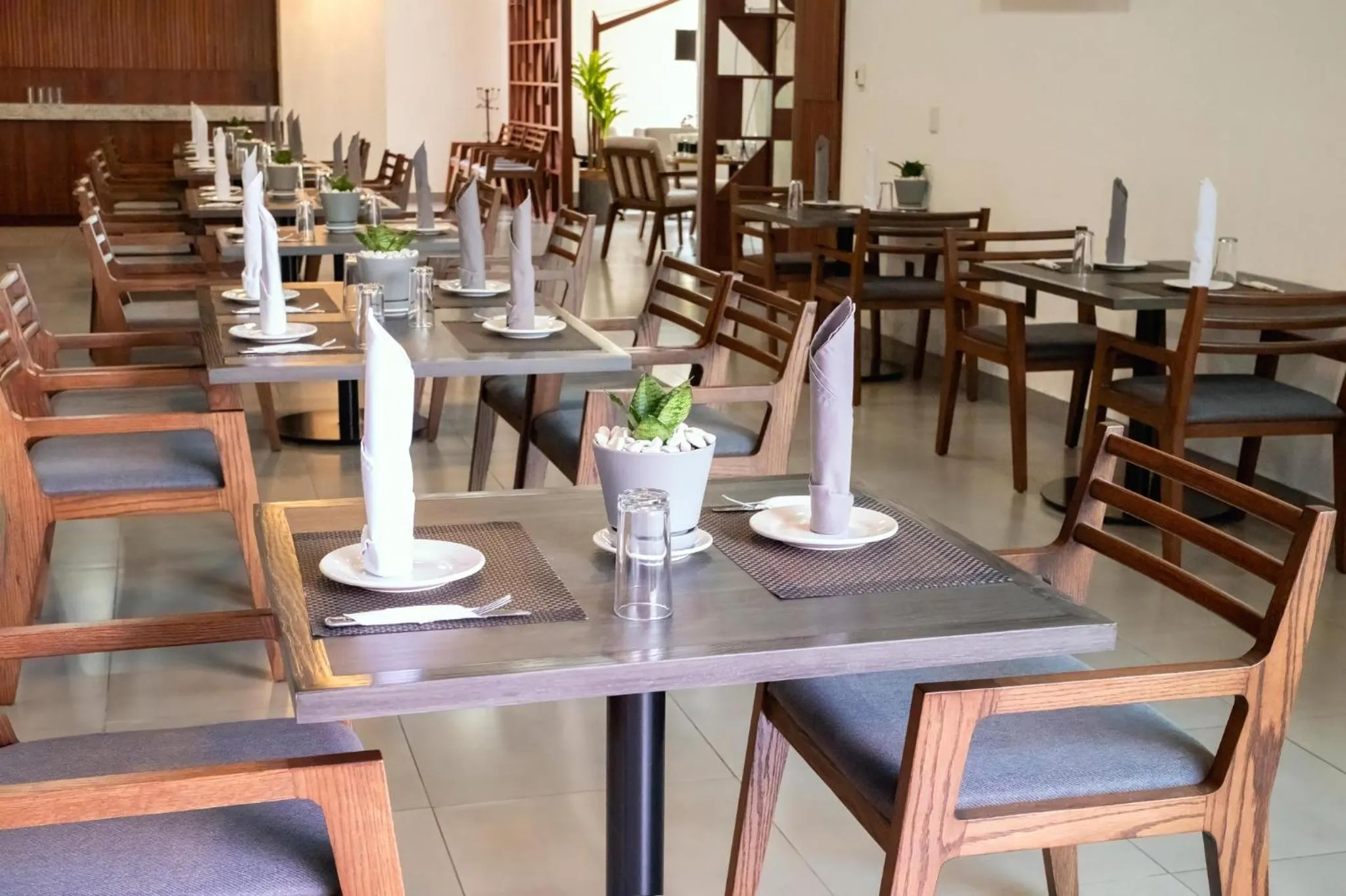 Restaurant/places to eat in Holiday Inn Uruapan by IHG