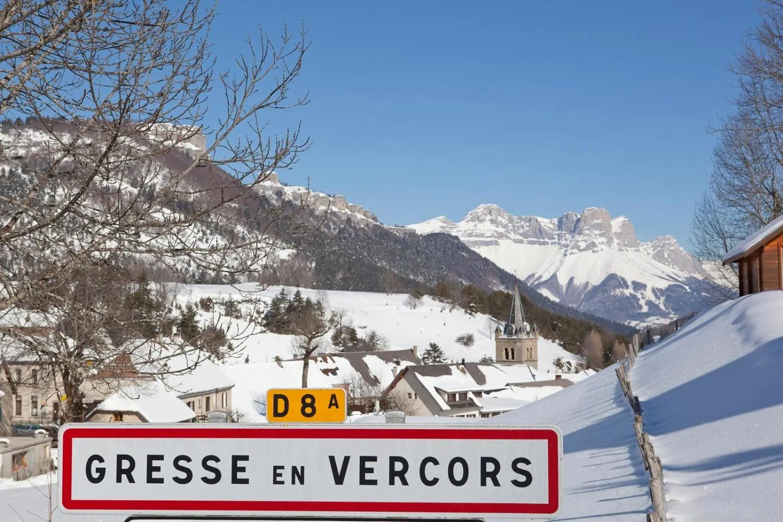 Property logo or sign in Hotel le Chalet