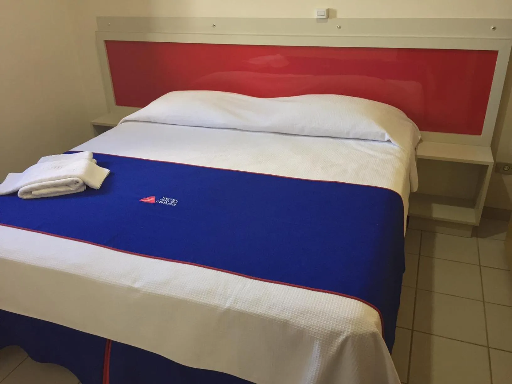 Bed in Hotel Rota do Pantanal