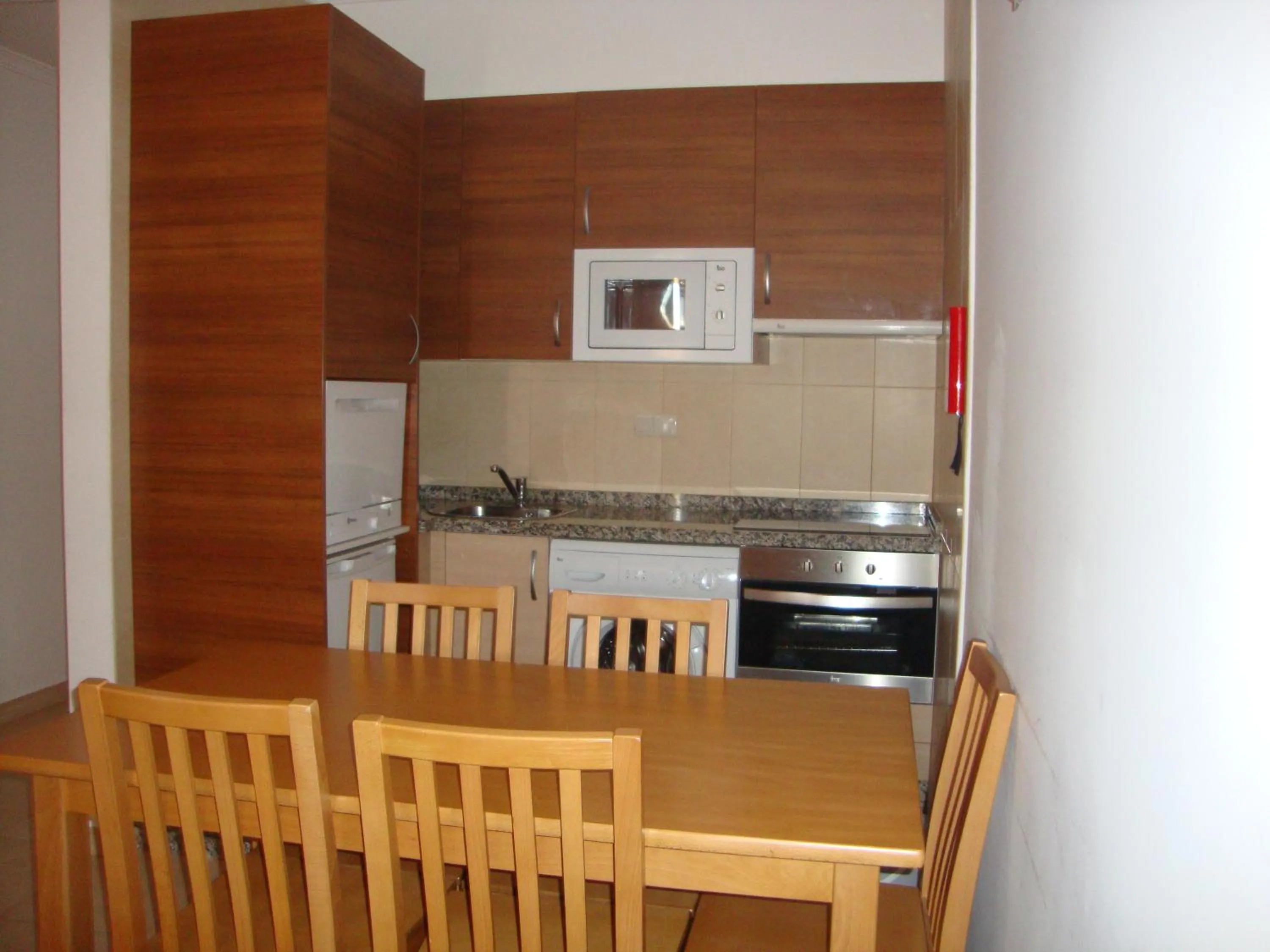 Kitchen or kitchenette in Mantamar Apartamentos
