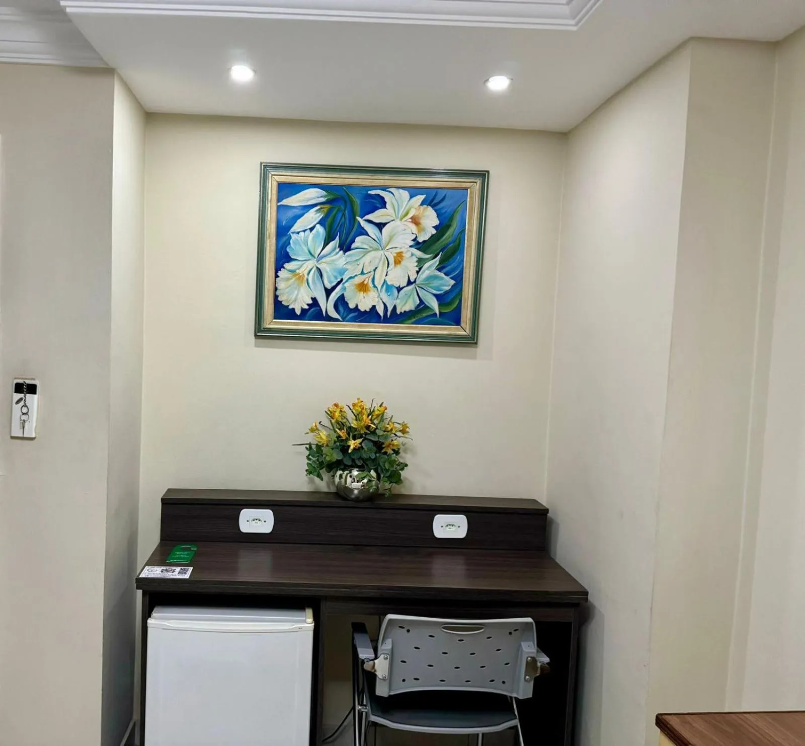 Bedroom in San Francisco Plazza Hotel