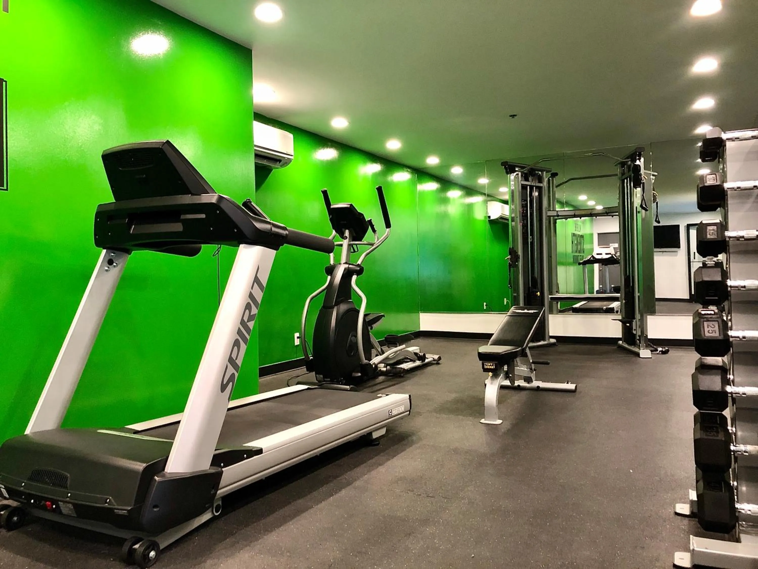 Fitness centre/facilities in Hotel Huntington Beach