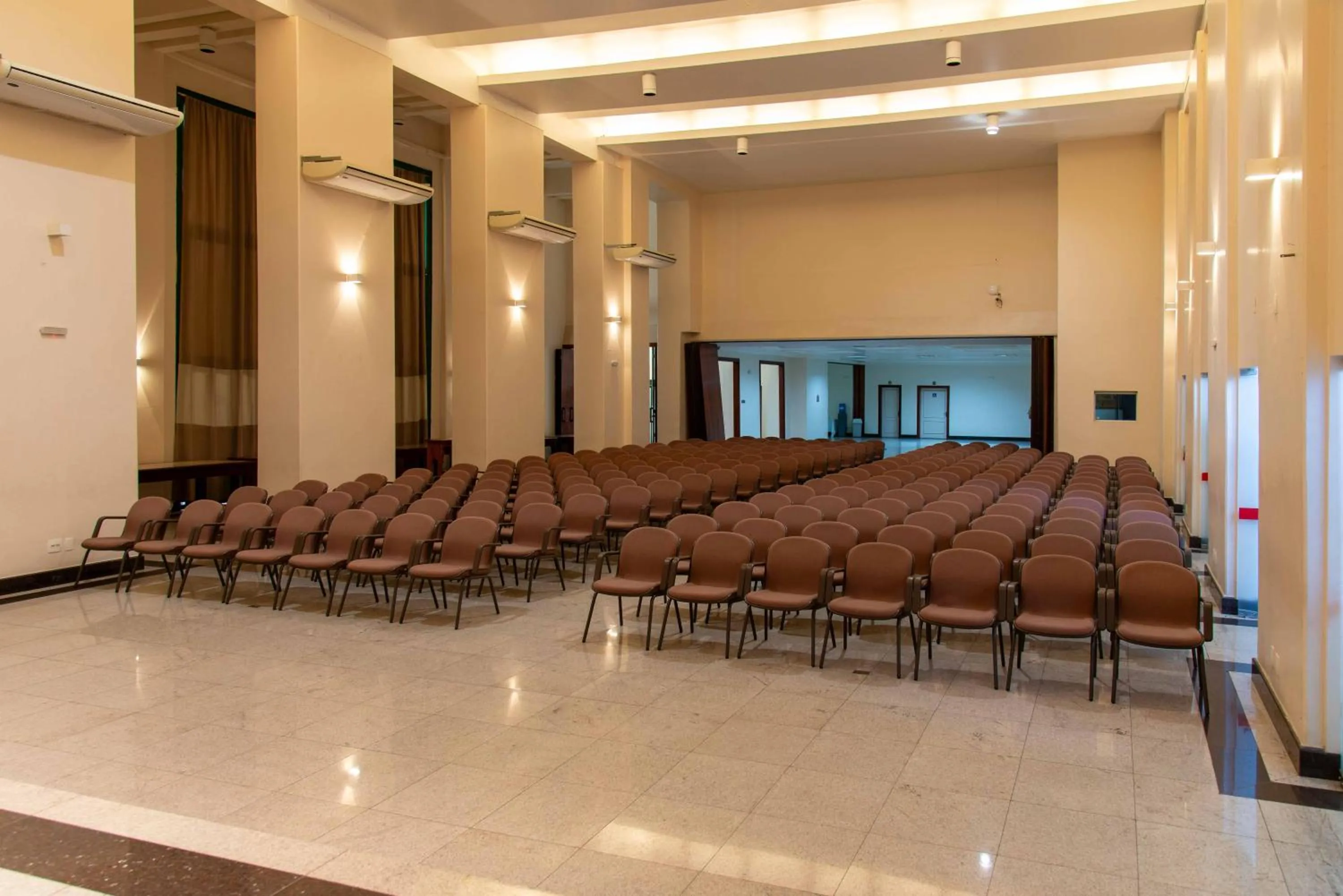 Property building in Hotel Glória Resort & Convention