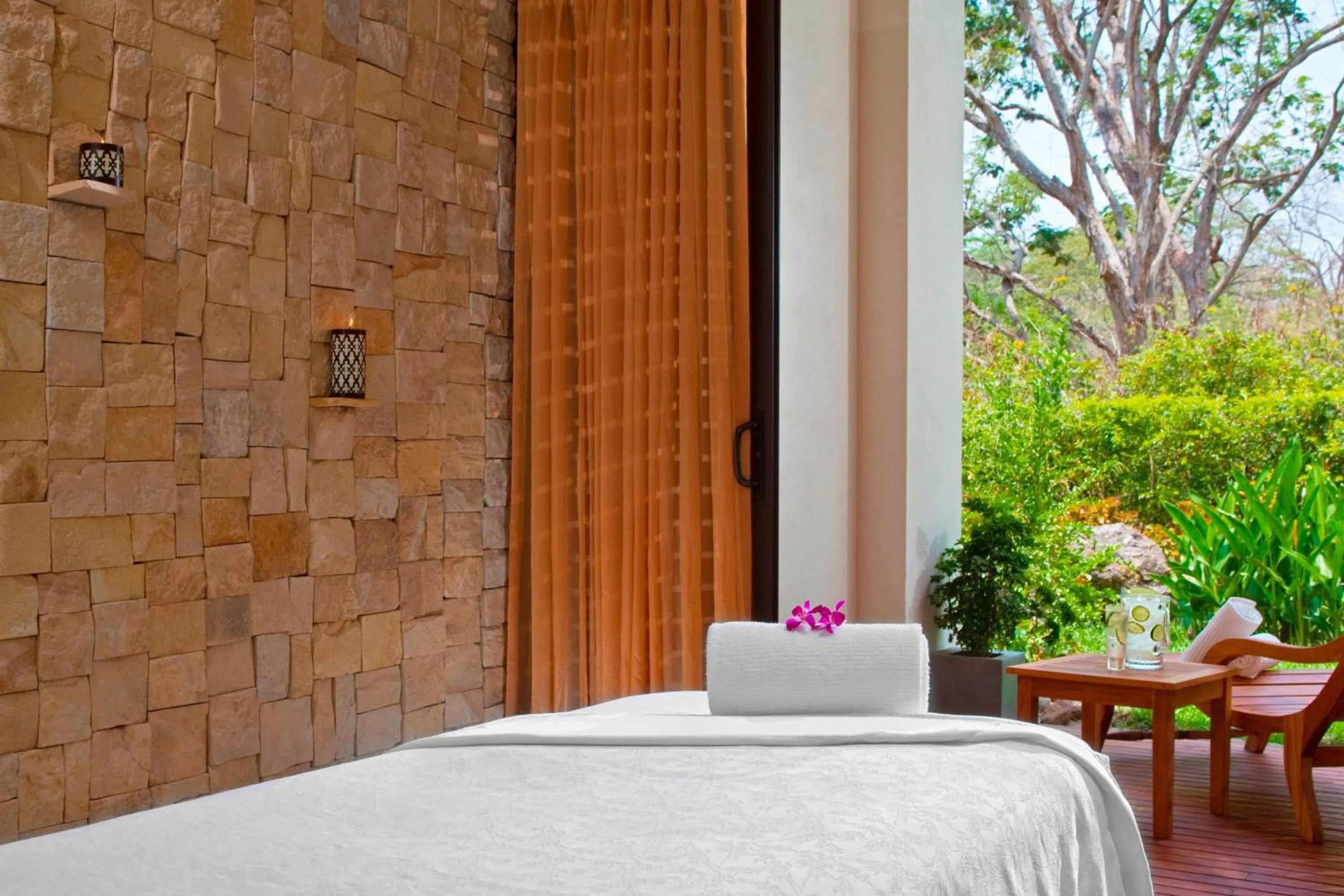 Spa and wellness centre/facilities, Bed in The Westin Reserva Conchal, an All-Inclusive Golf Resort & Spa
