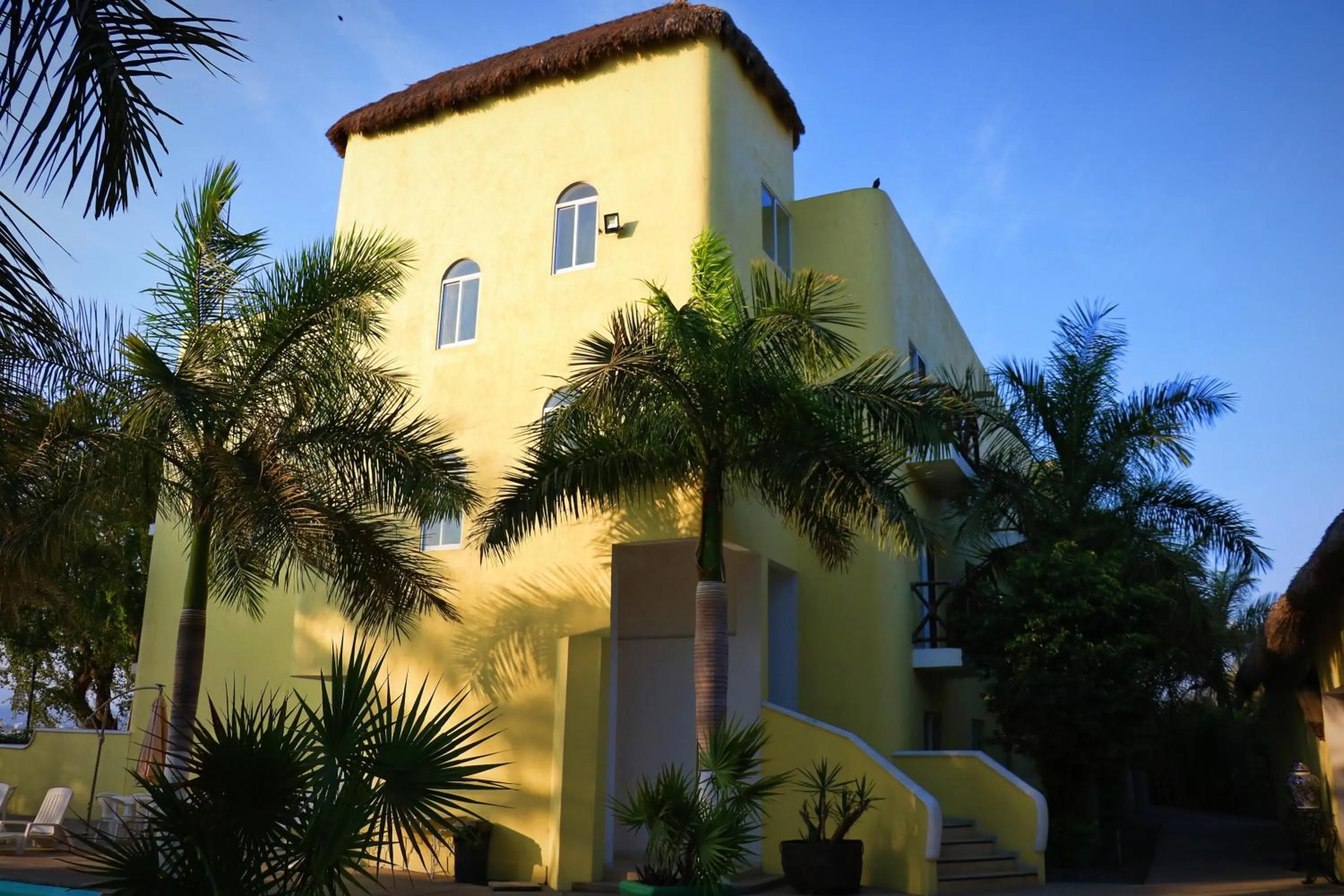 Property building in Zar Manzanillo