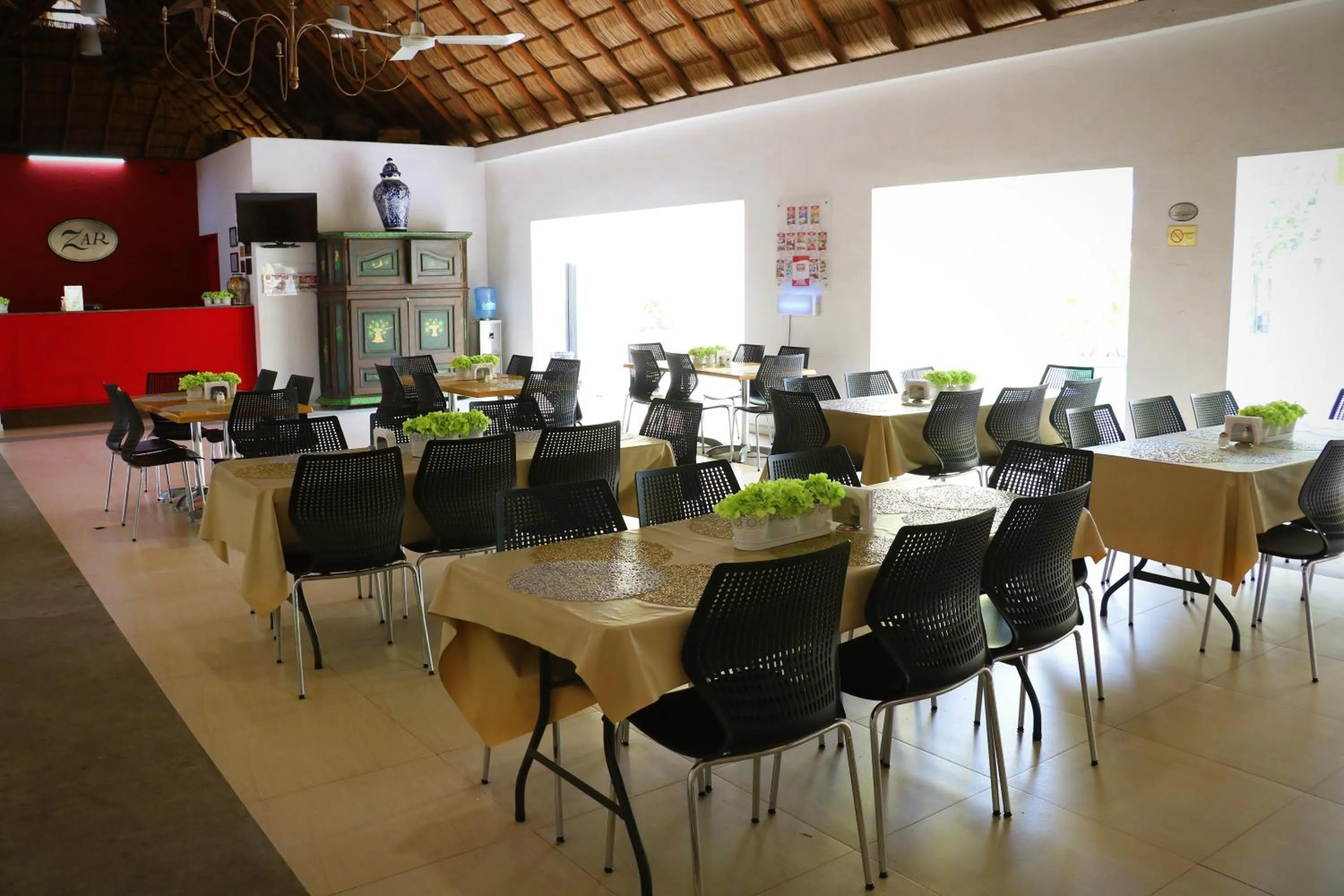 Restaurant/places to eat in Zar Manzanillo