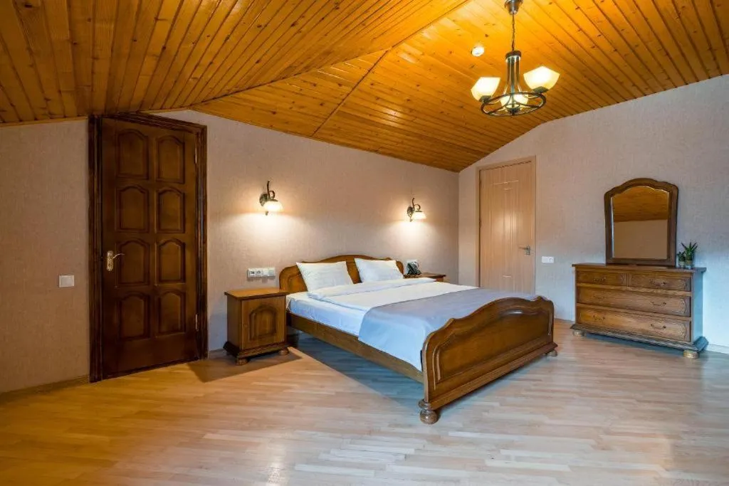 Bed in Hotel Imperial House