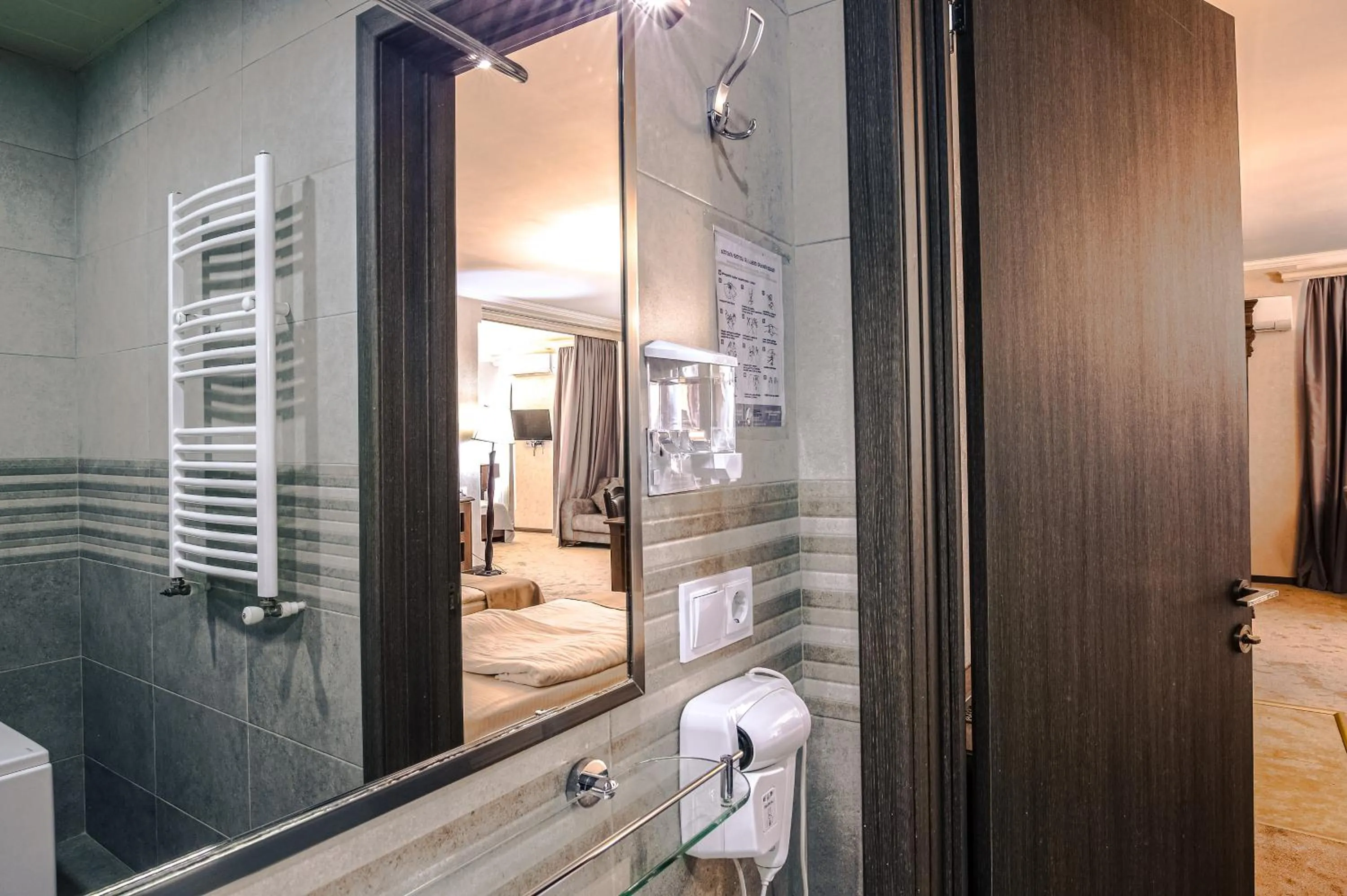 Hotel Imperial House