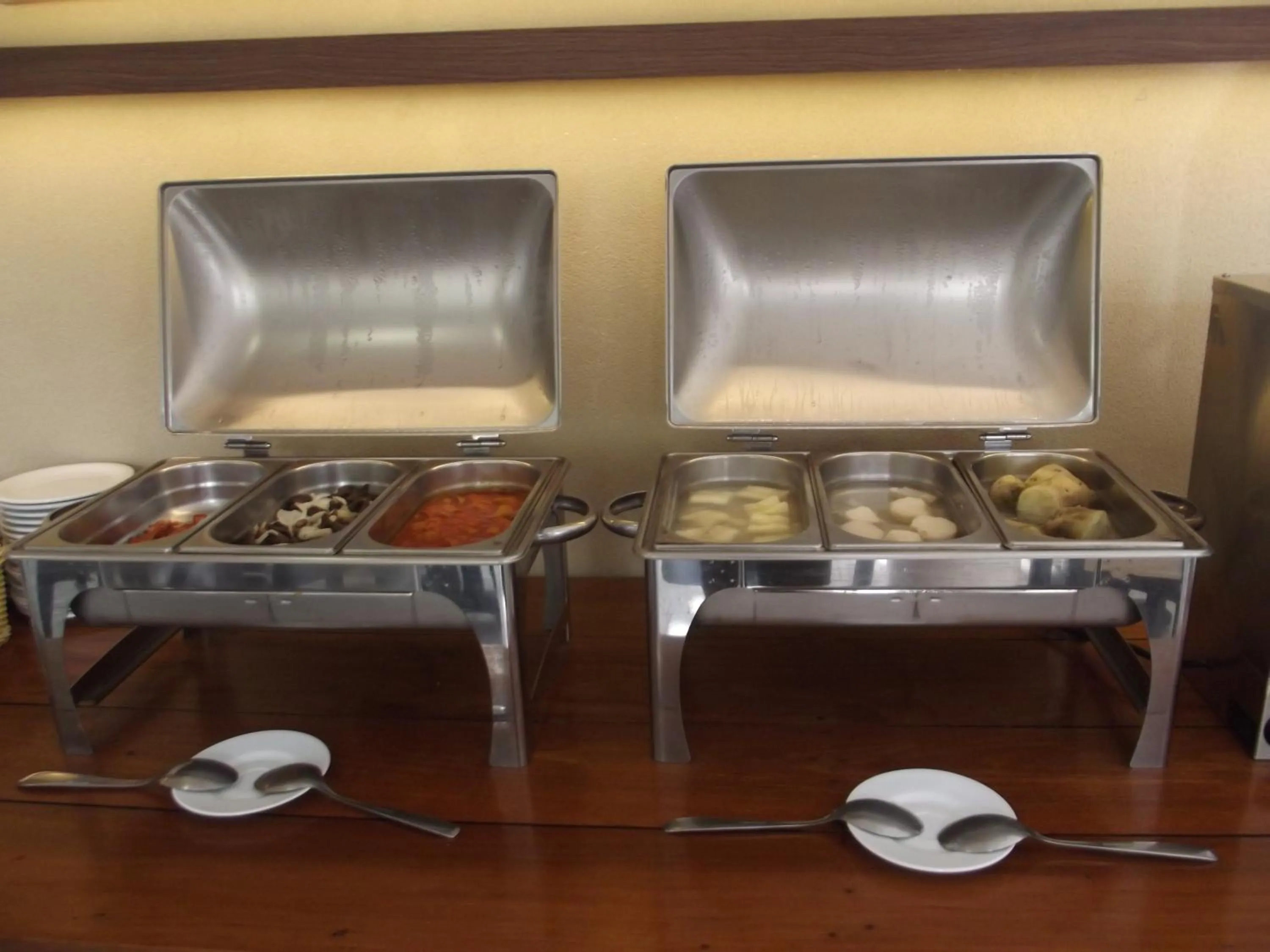 Buffet breakfast in Hotel São Domingos