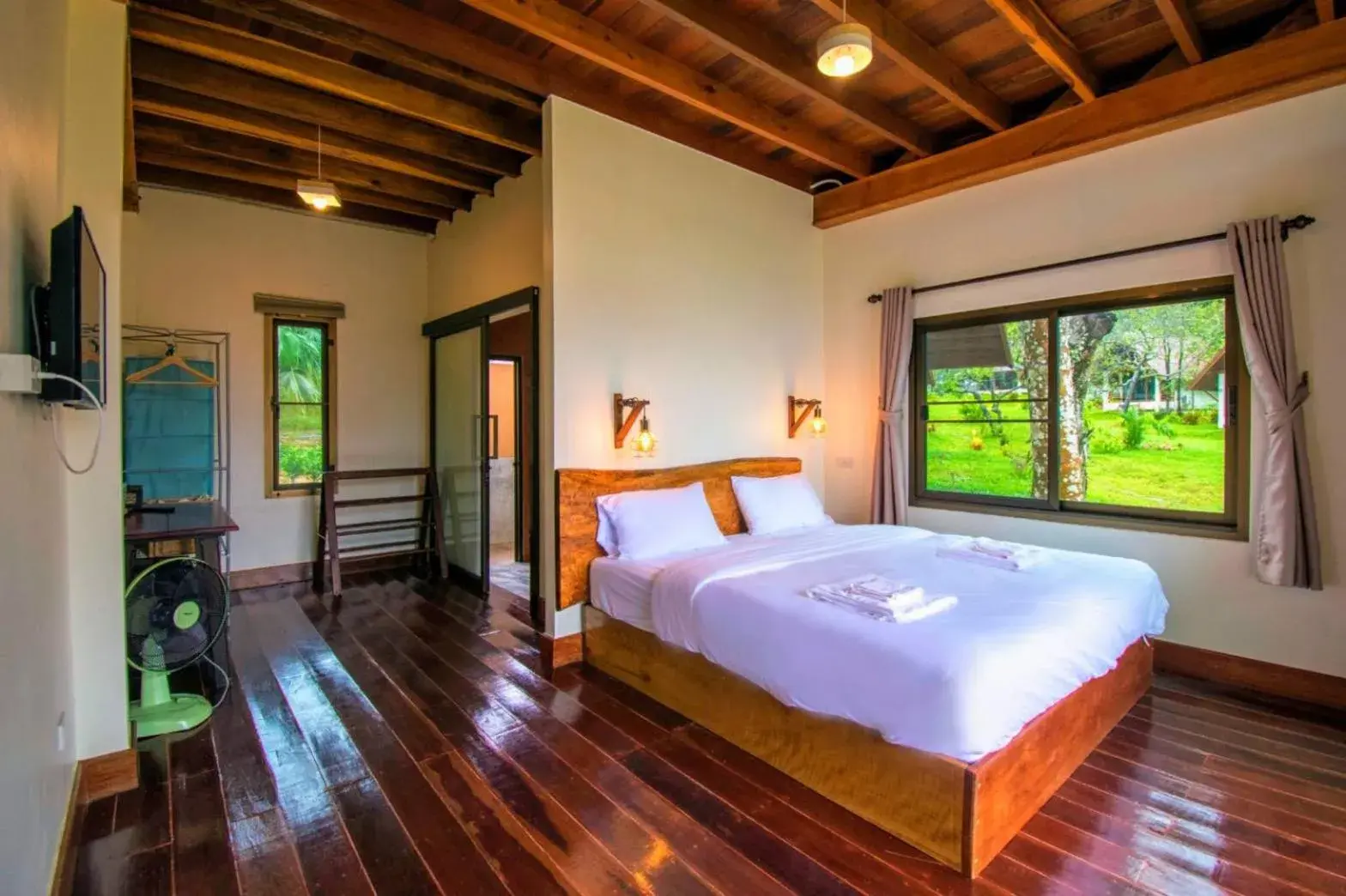 Deluxe Bungalow in Phayamas Private Beach Resort and Island Brew - Adults Only Deluxe Bungalow in Phayamas Private Beach Resort and Island Brew - Adults Only