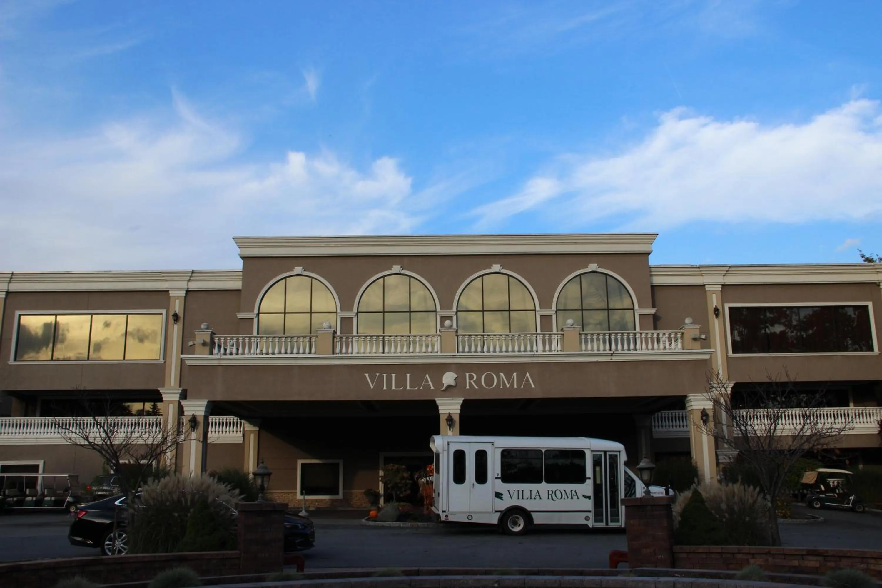 Facade/entrance in Villa Roma Resort and Conference Center