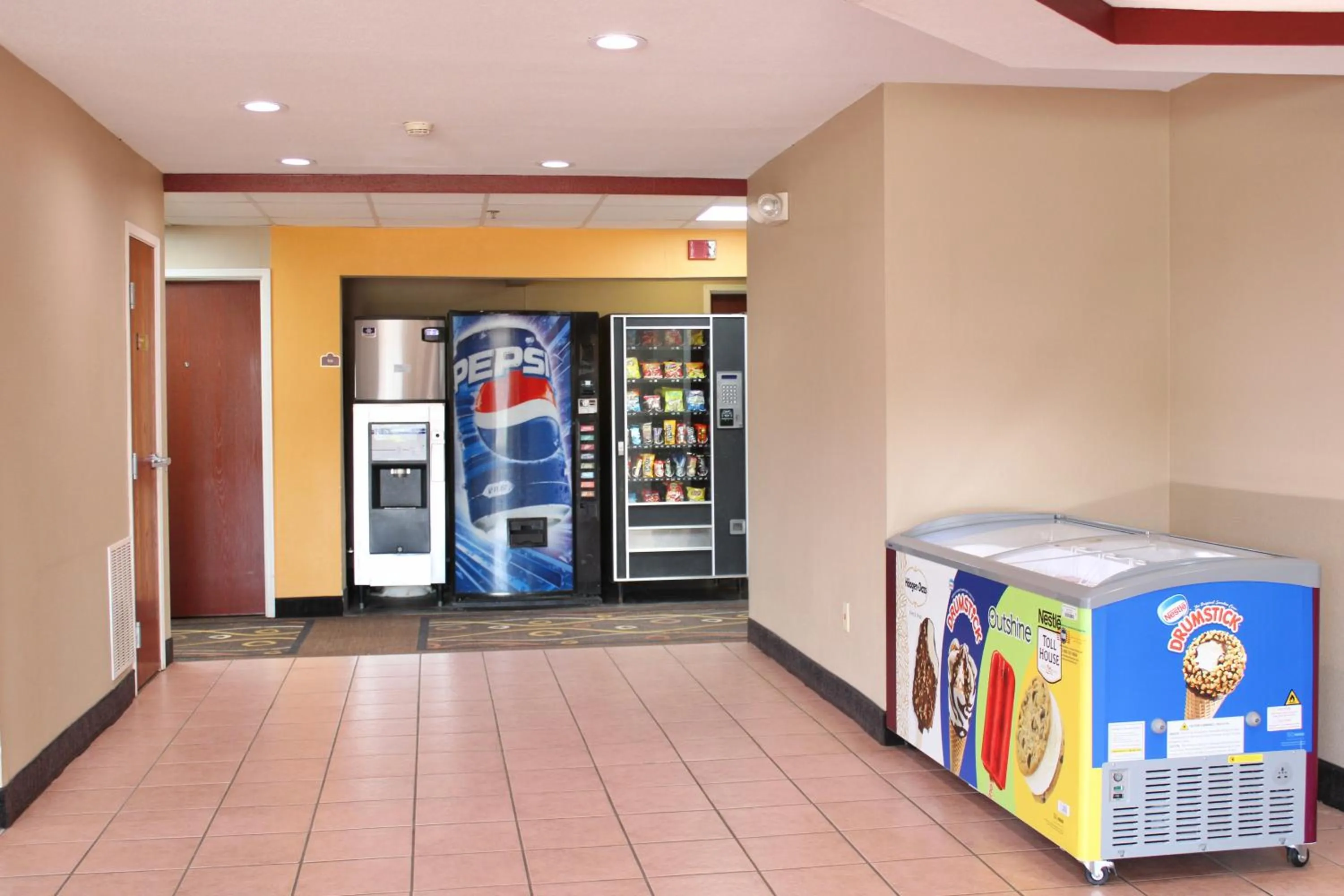 vending machine in HomeTown Inn & Suites